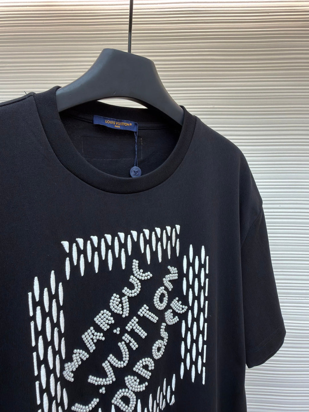 LV 26S T-SHIRT STYLE 230