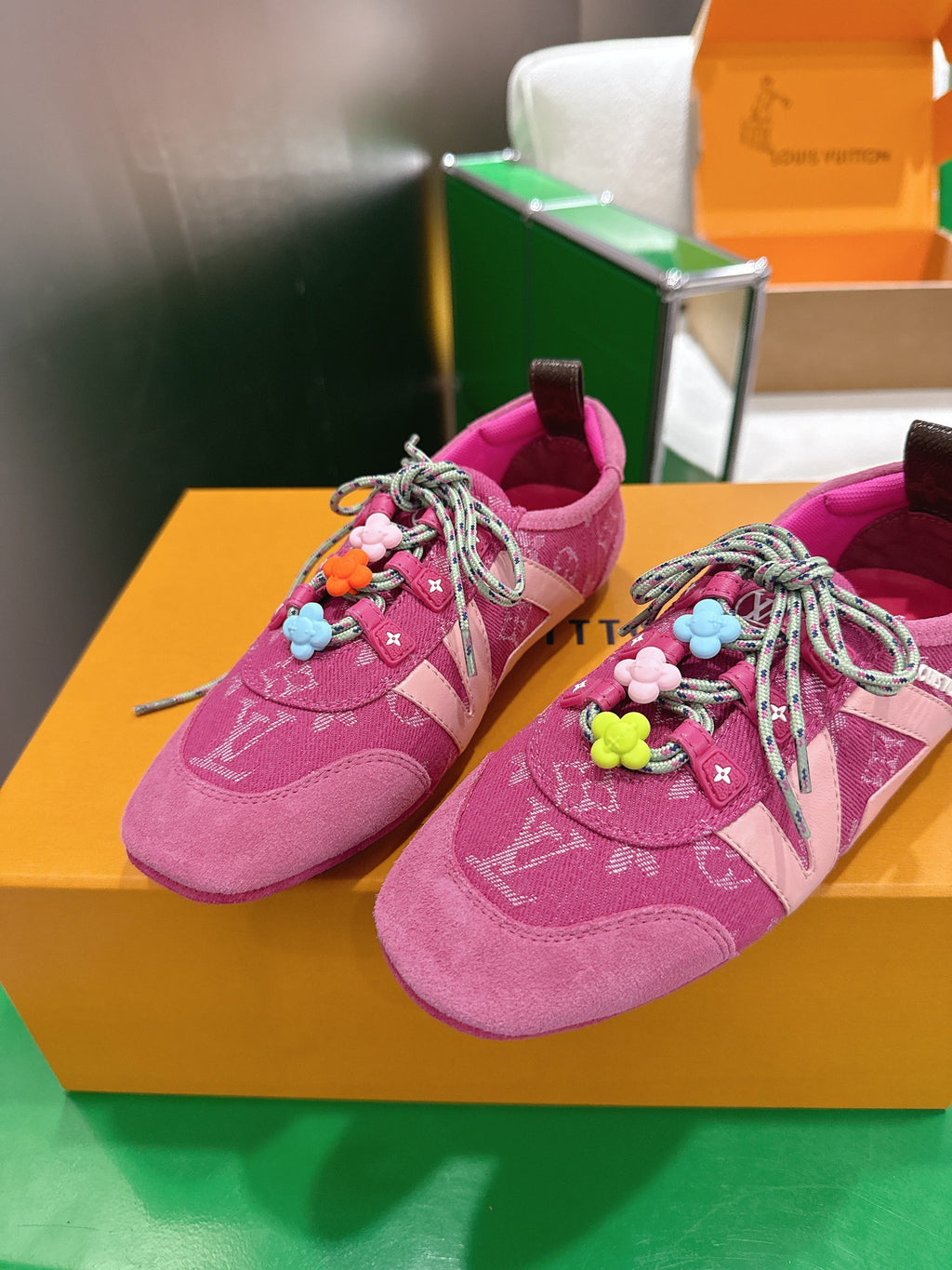 LV 26S SNEAKERS IN DARK PINK DENIM AND SUEDE WITH FLOWER CHARM