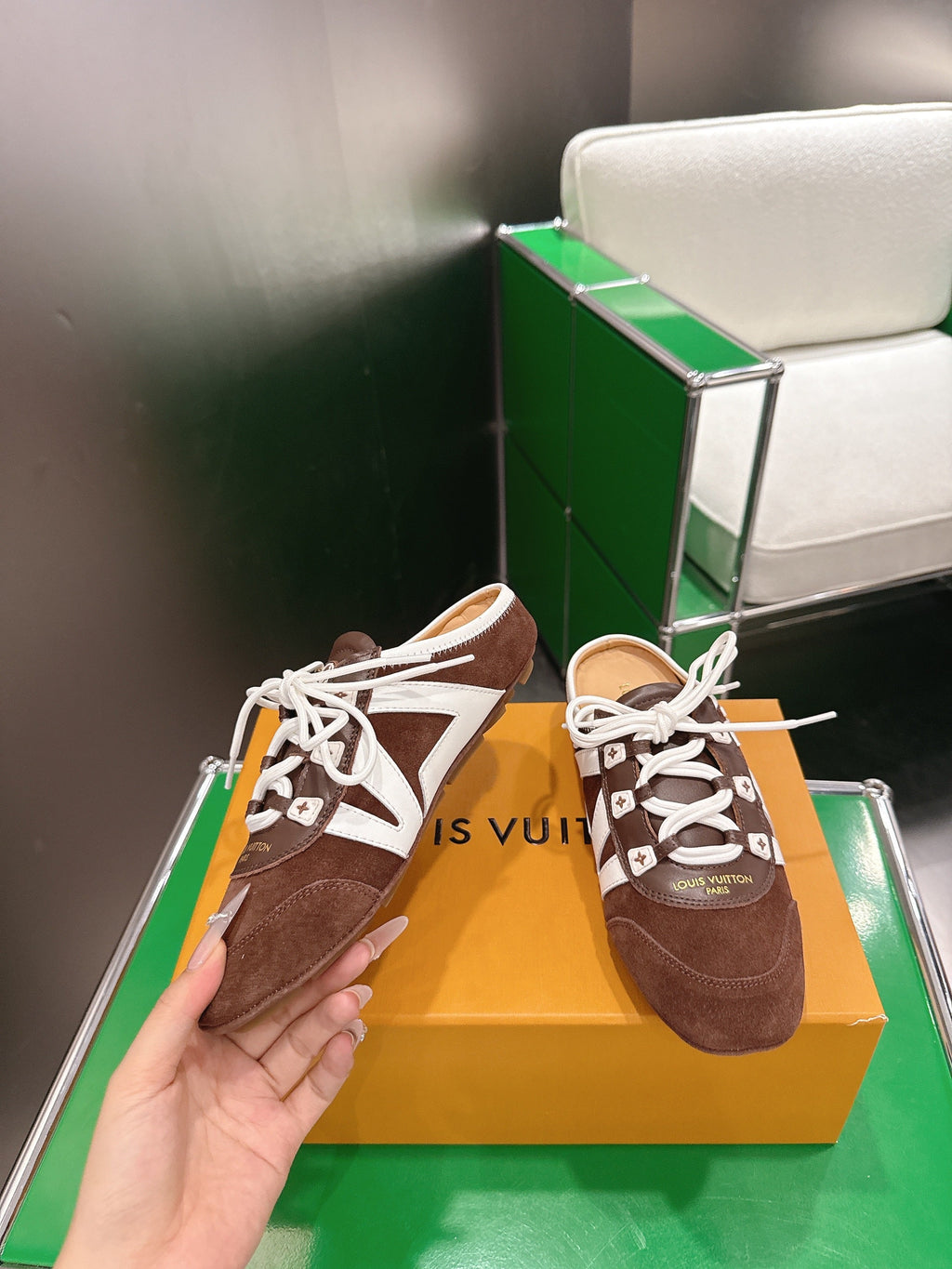 LV 26S MULE SNEAKERS IN DARK BROWN SUEDE