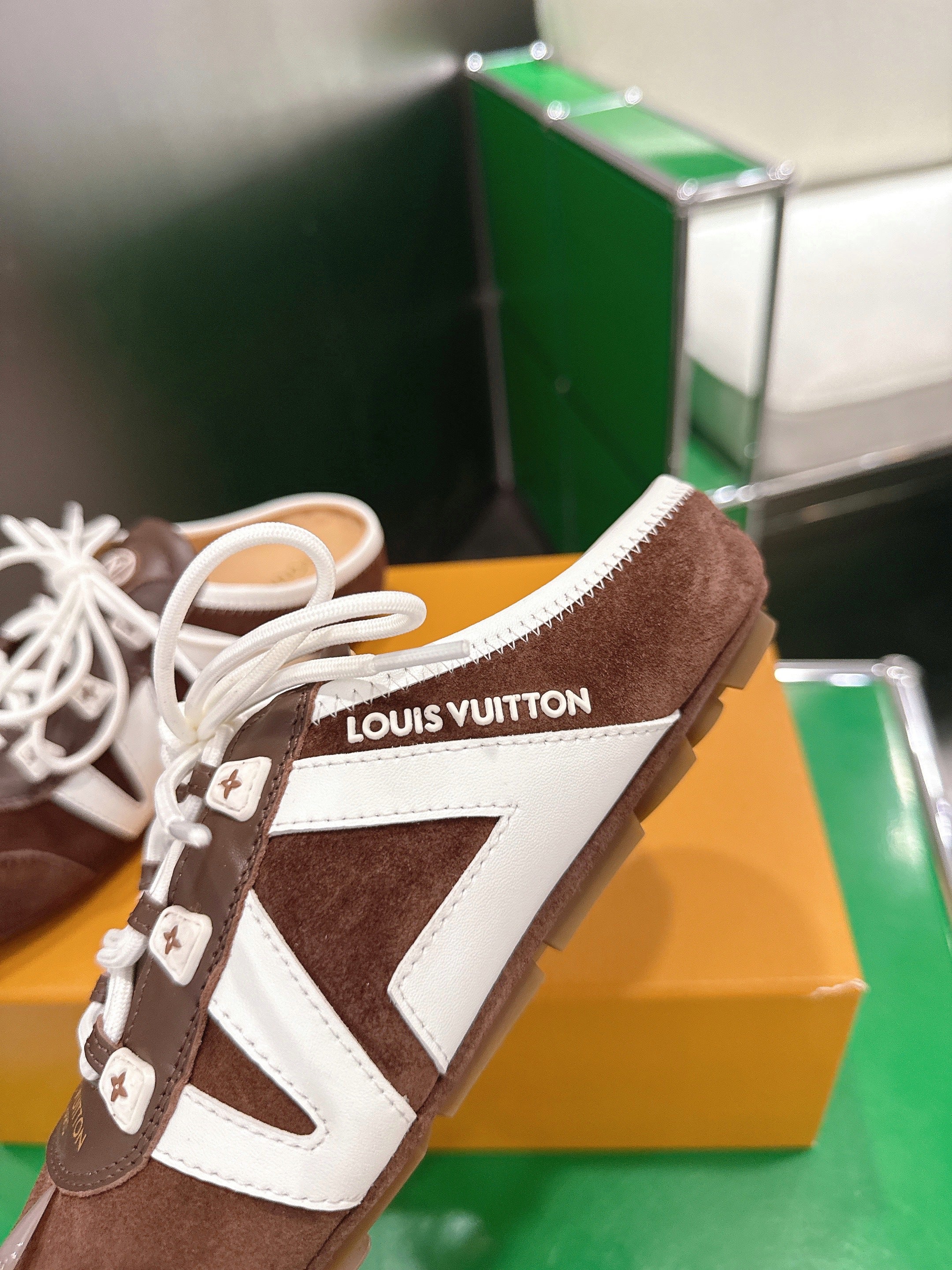 LV 26S MULE SNEAKERS IN DARK BROWN SUEDE