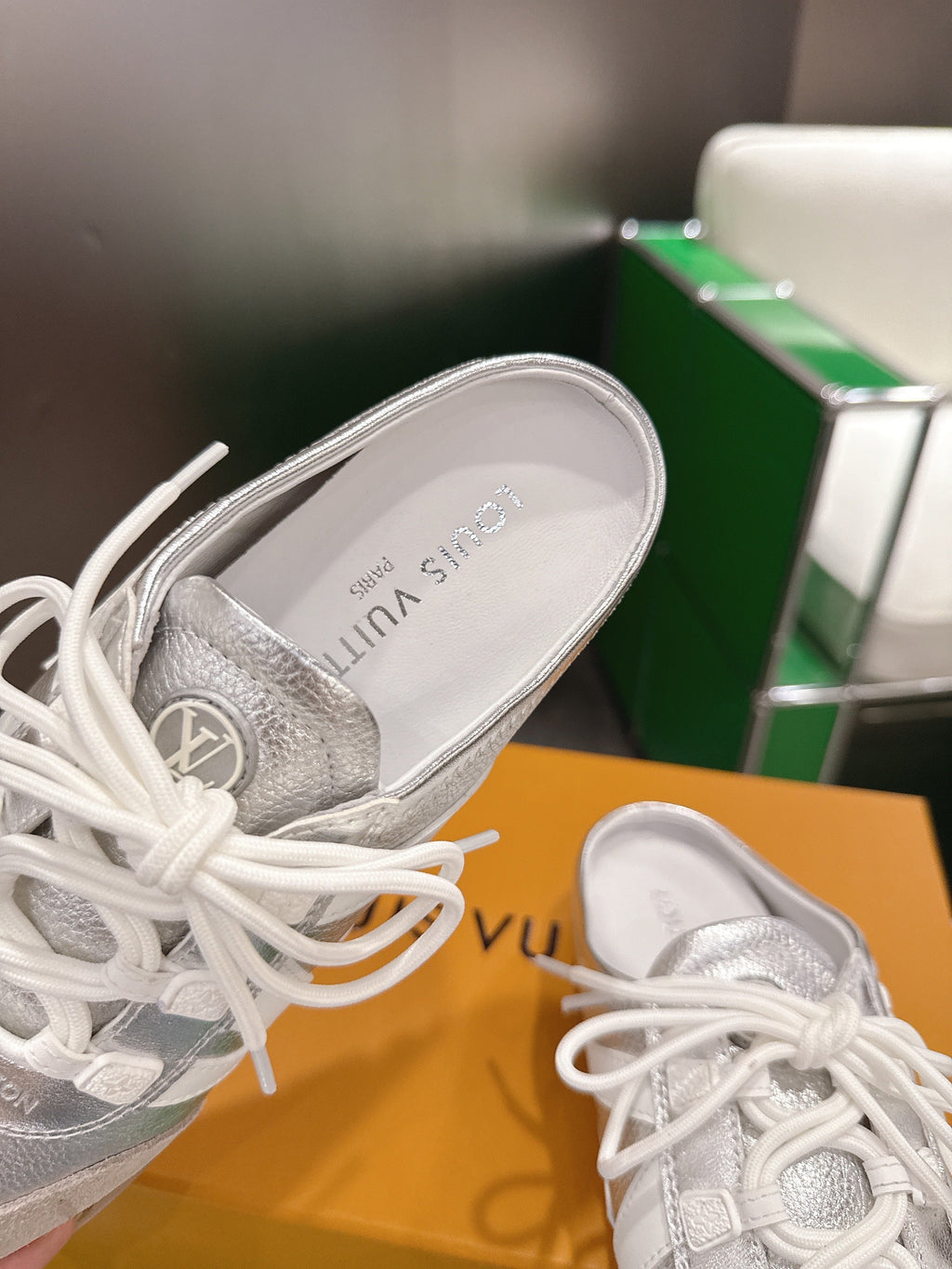 LV 26S MULE SNEAKERS IN SILVER LAMBSKIN AND BEIGE SUEDE