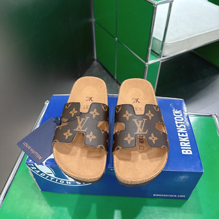 LV 26S SLIDES IN DARK BROWN COATED CANVAS