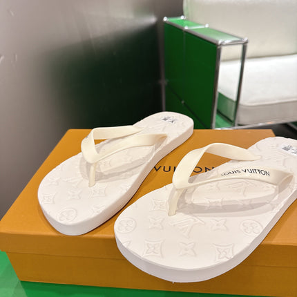 LV 26S THONG SANDALS IN WHITE EVA