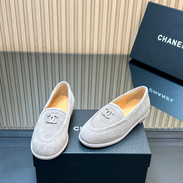 CHANEL 25S TEDDY LOAFER 15MM IN LIGHT GRAY SUEDE SILVER HARDWARE