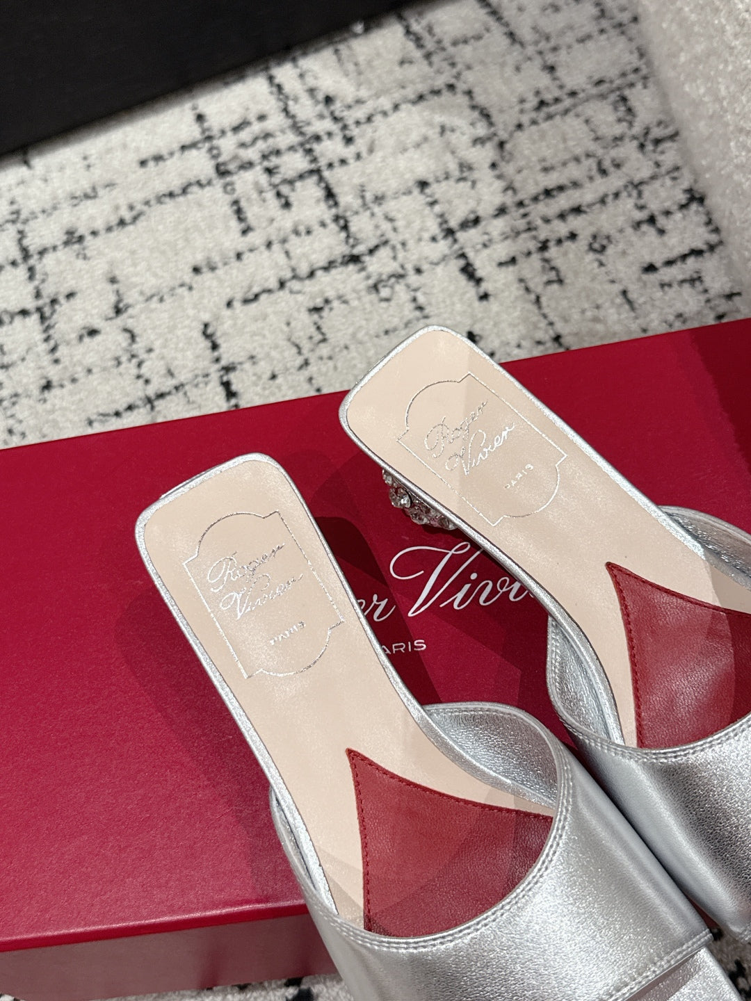 ROGER VIVIER 25S CRYSTAL HEEL MULE IN SILVER CALFSKIN