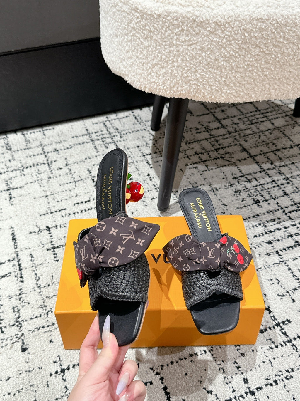 LV CHERRY HIGH HEELS 25S IN BLACK RAFFIA WITH BOW STYLE 14