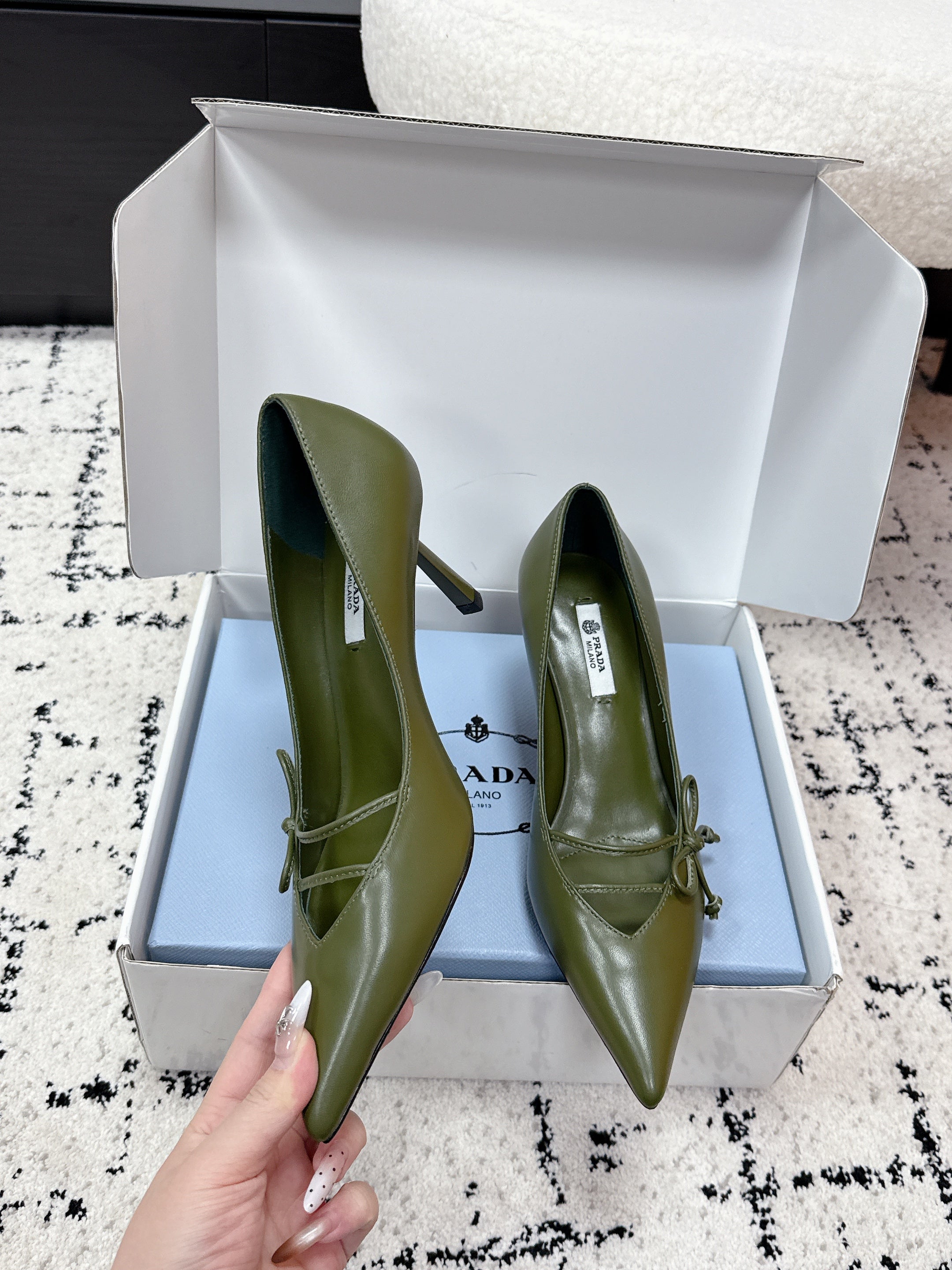 PRADA 26S POINTED-TOE HIGH HEELS 75MM IN DARK OLIVE GREEN CALFSKIN