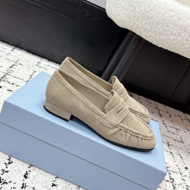 PRADA 26S LOAFERS 25MM IN BEIGE SUEDE