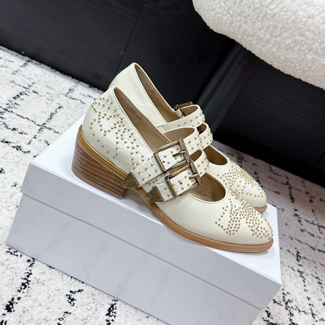 CHLOÉ 26S METAL STUD SHOES IN CREAM WHITE CALFSKIN