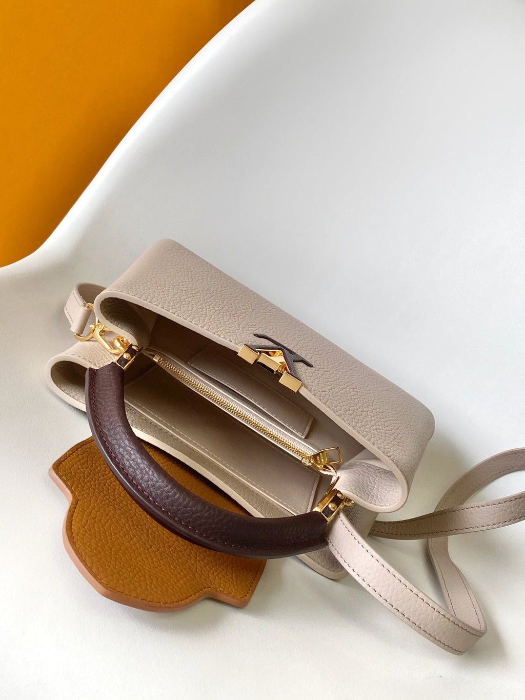 LV 26S CAPUCINES BAG 27 IN GRAYISH BEIGE TAURILLON CALFSKIN