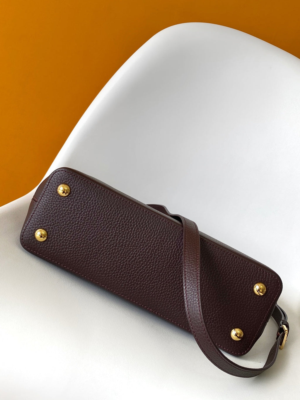 LV 26S CAPUCINES BAG 31 IN REDDISH BROWN TAURILLON CALFSKIN
