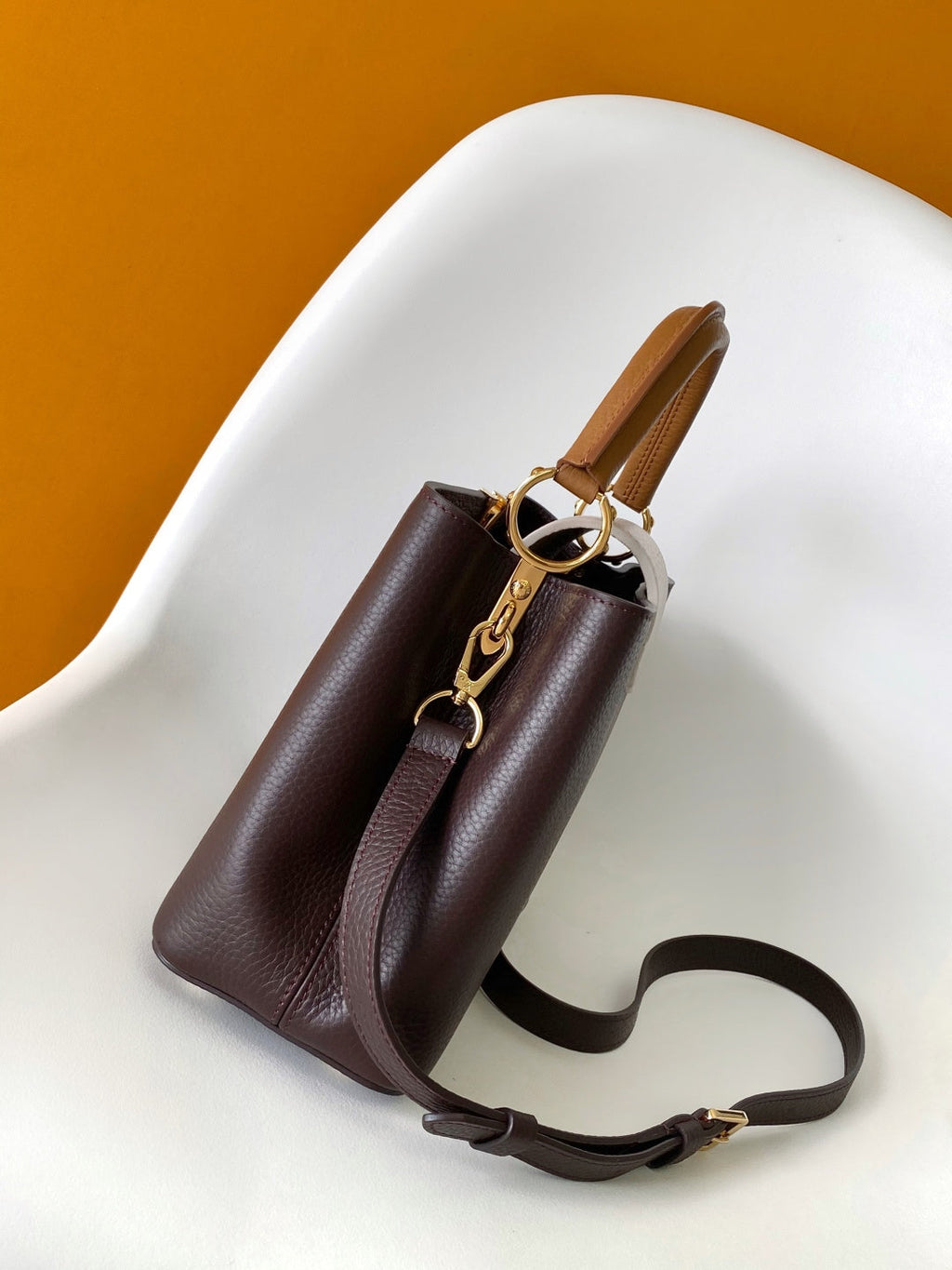 LV 26S CAPUCINES BAG 31 IN REDDISH BROWN TAURILLON CALFSKIN