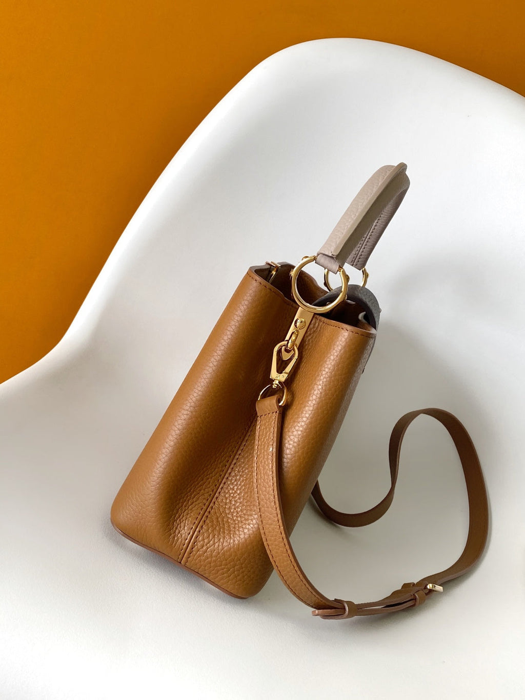 LV 26S CAPUCINES BAG 31 IN BROWN TAURILLON CALFSKIN