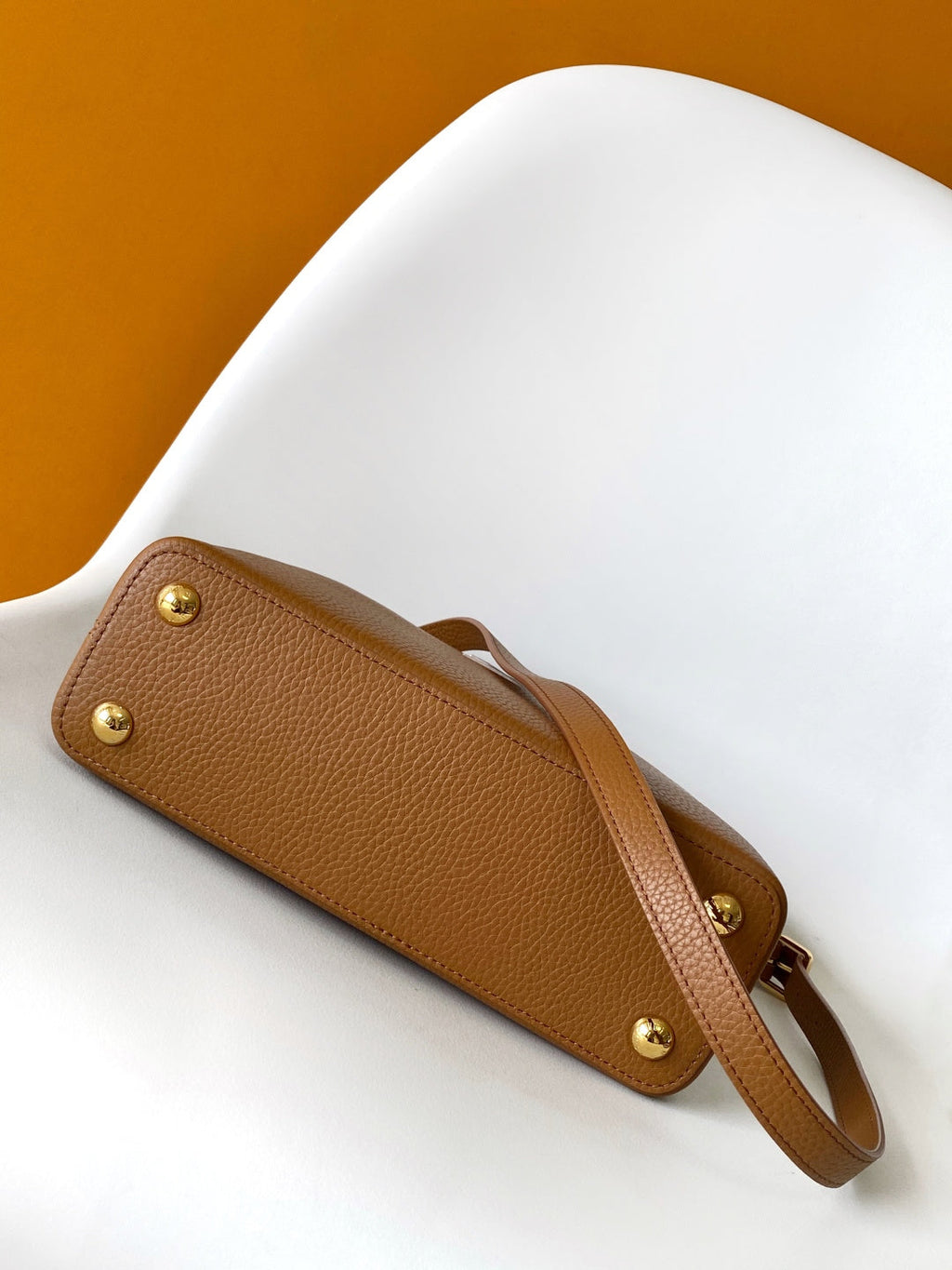 LV 26S CAPUCINES BAG 27 IN BROWN TAURILLON CALFSKIN