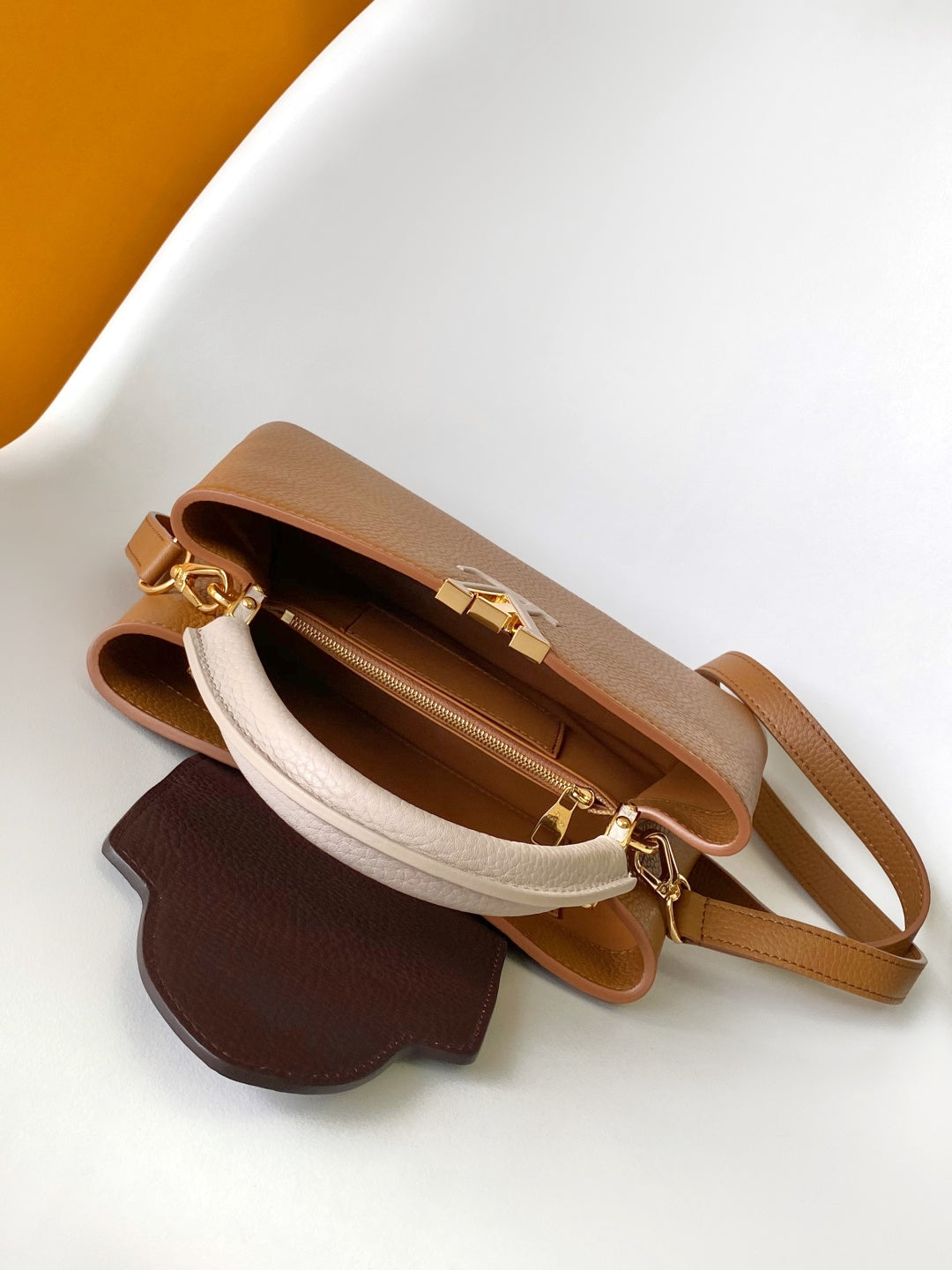 LV 26S CAPUCINES BAG 27 IN BROWN TAURILLON CALFSKIN