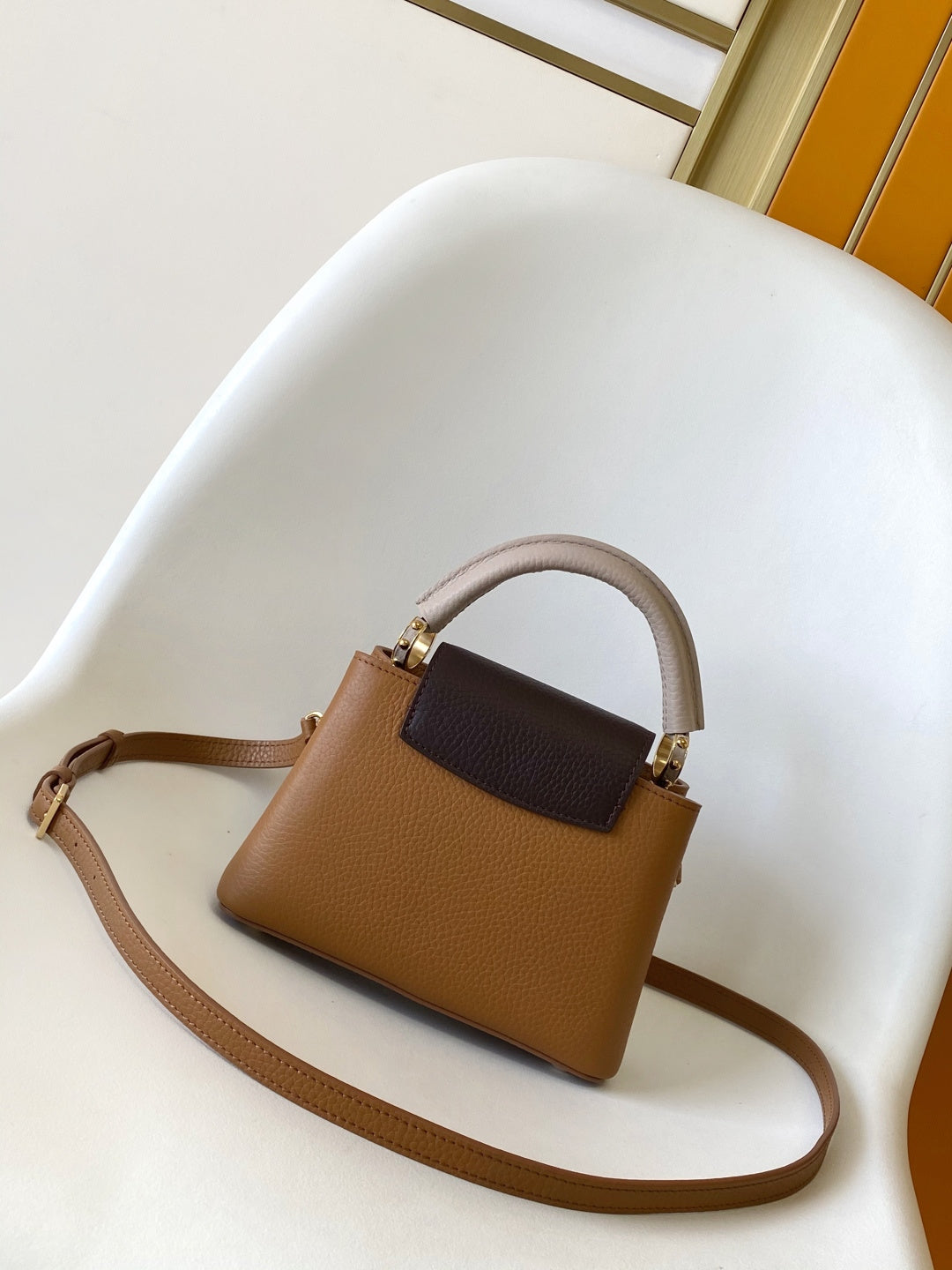 LV 26S CAPUCINES BAG 21 IN BROWN TAURILLON CALFSKIN