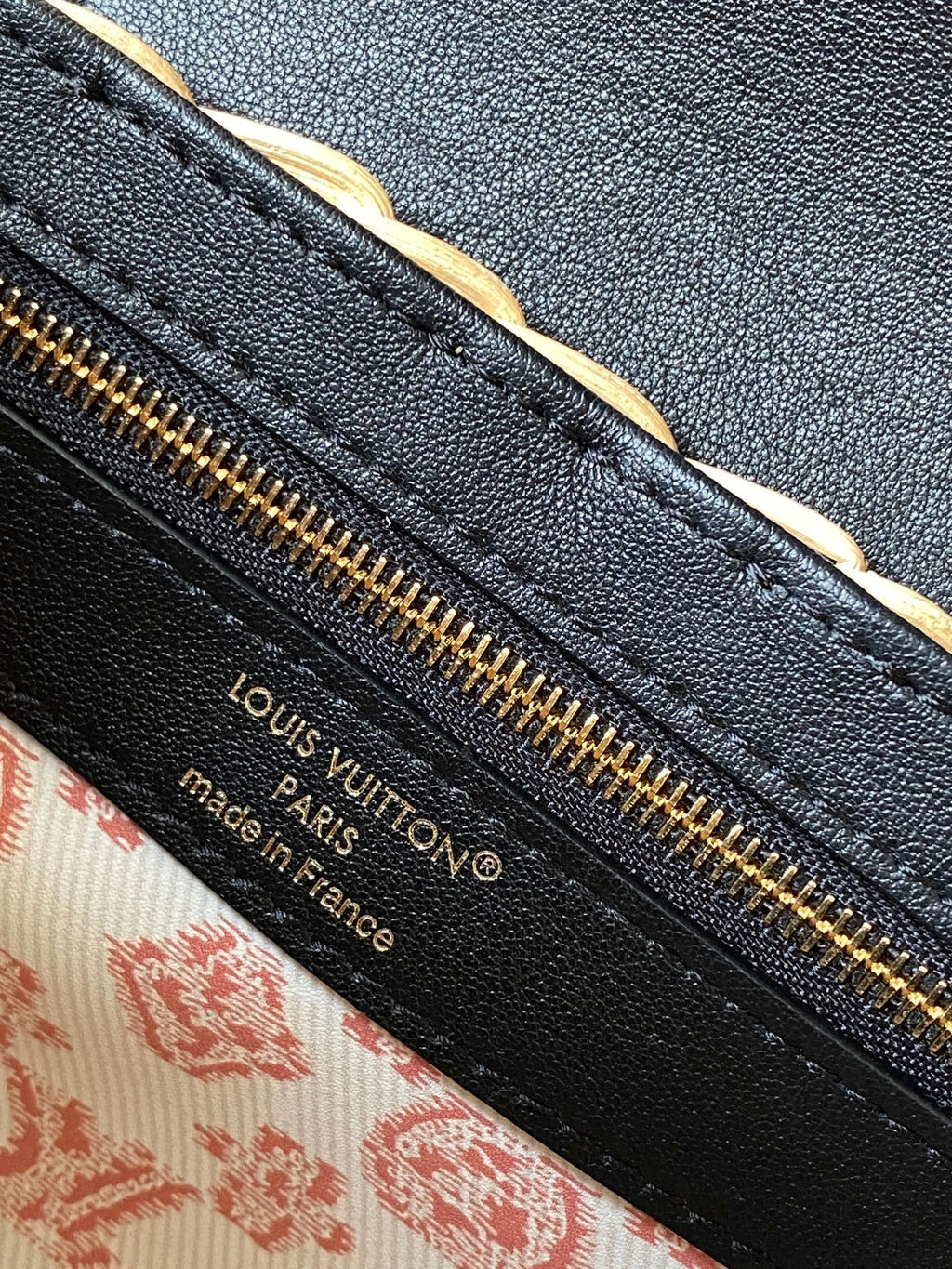 LV CAPUCINES BB BAG 27 PINIC IN BLACK CALFSKIN GOLD HARDWARE