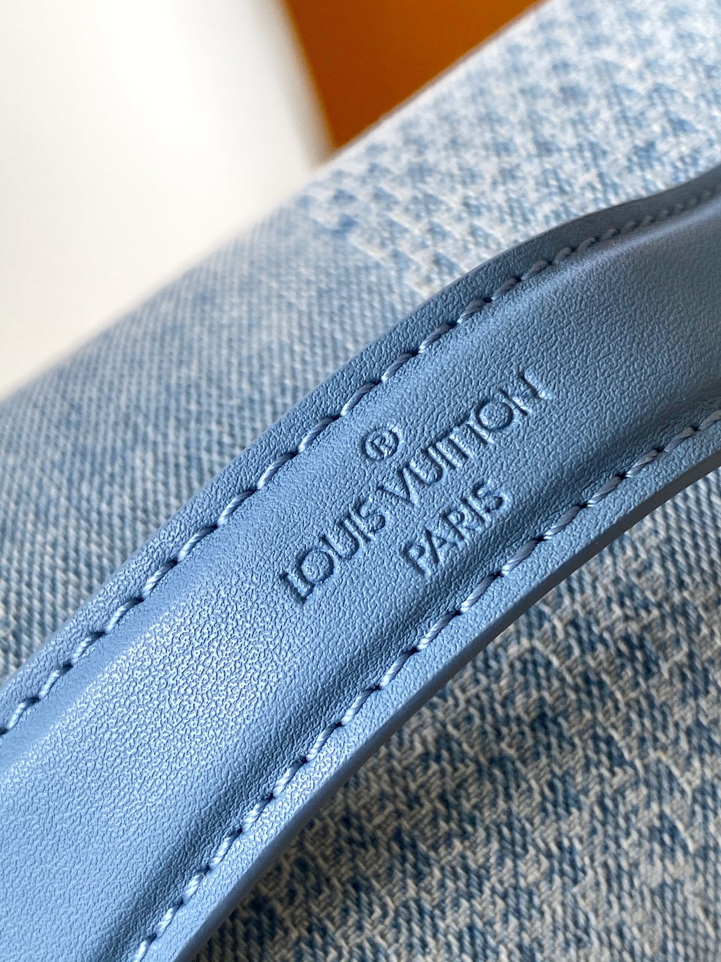 LV 25S RUSH BUMBAG 30 IN BLUE CANVAS DAMIER DENIM