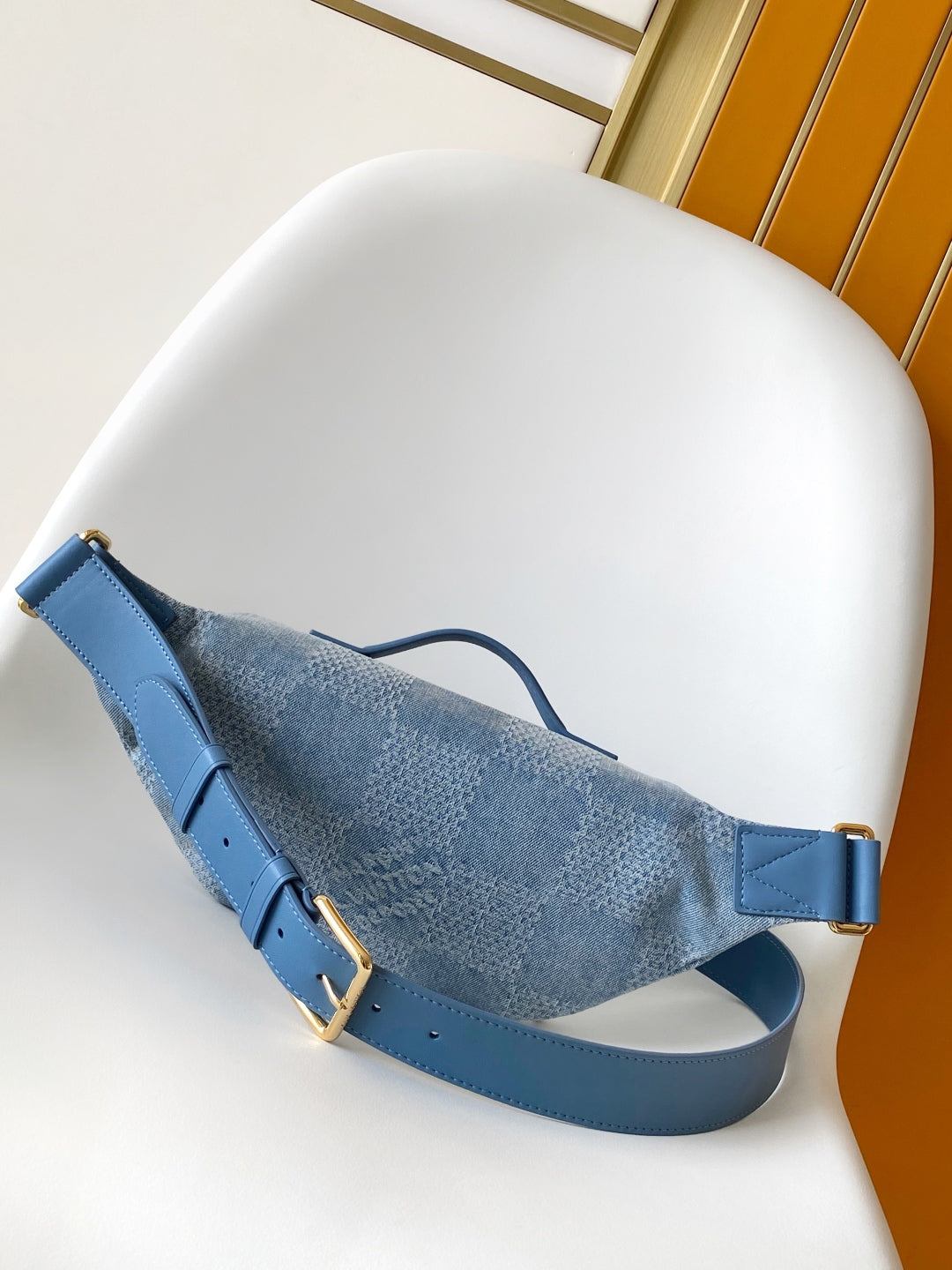 LV 25S RUSH BUMBAG 30 IN BLUE CANVAS DAMIER DENIM