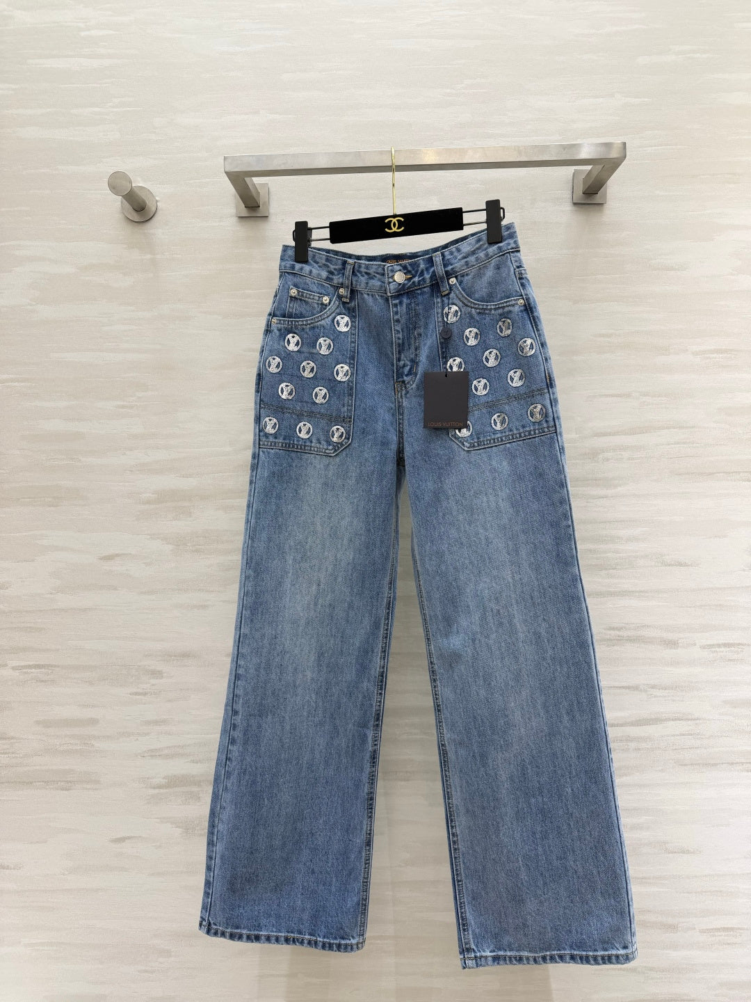 LV 26S JEANS STYLE 237