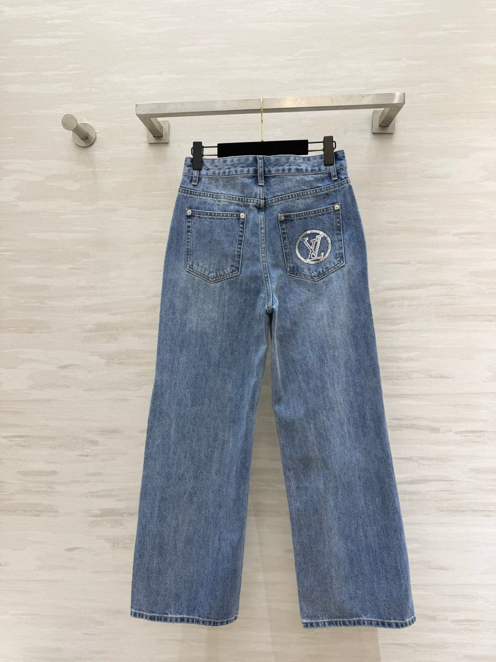 LV 26S JEANS STYLE 237