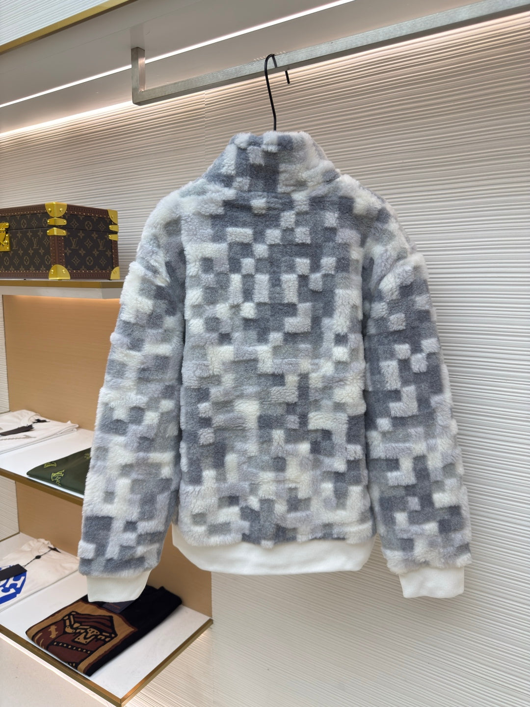 LV 25S CASHMERE COAT 589440