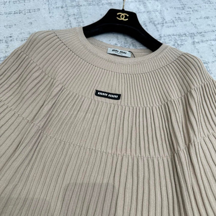 MIUMIU 26S PLEATED SHORT-SLEEVED SWEATER STYLE 1109