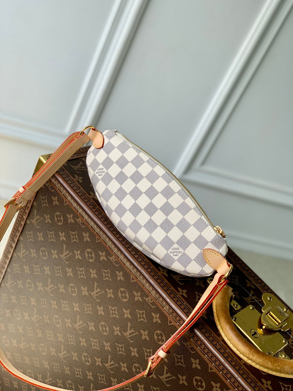 KEEPIT BUMBAG 29 IN WHITE GREY CHECKERBOARD PATTERN DAMIER AZUR COATED CANVAS