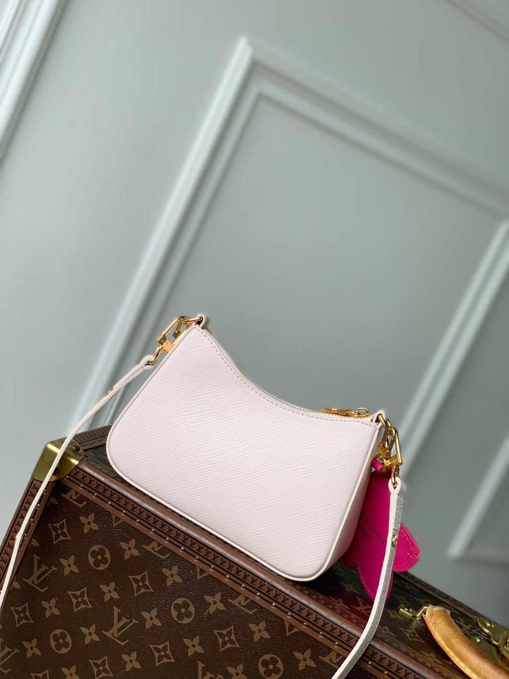 MARELLINI LV X TM 19 IN PINK CHEEKY CHERRY BLOSSOM EPI CALFSKIN