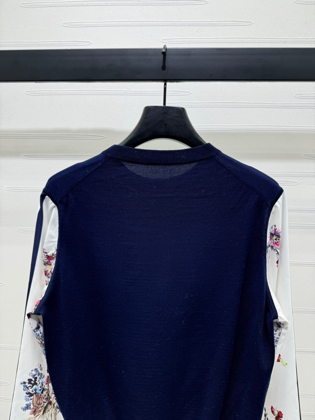 ERDOS FLORAL PATTERN CREW NECK LONG-SLEEVE KNIT CARDIGAN 274824