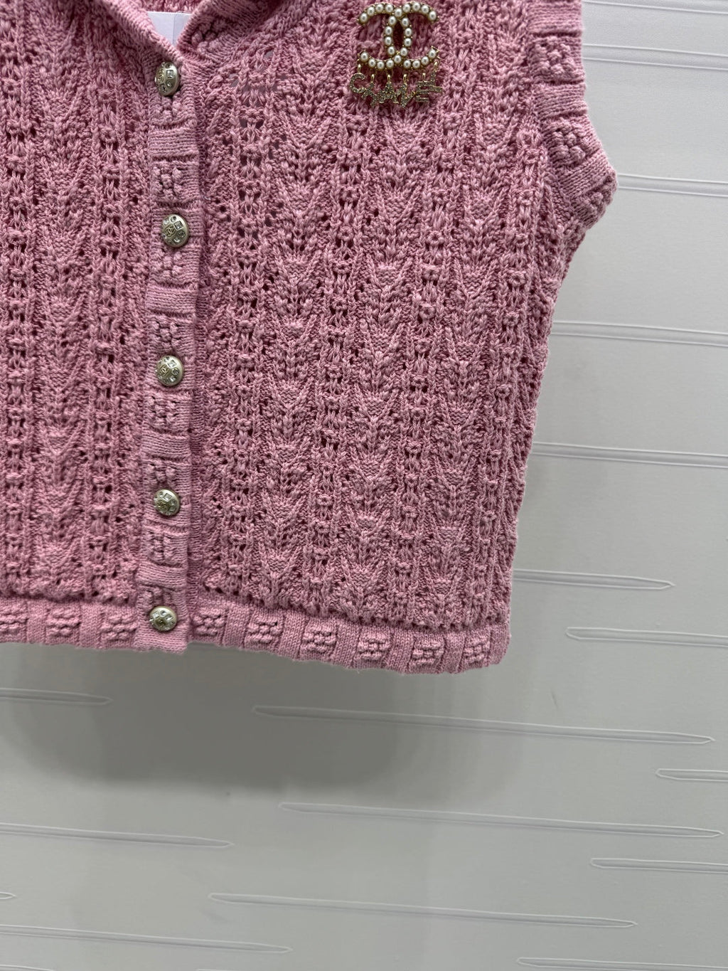 CHANEL 25S CROCHET SLEEVELESS VEST 264180