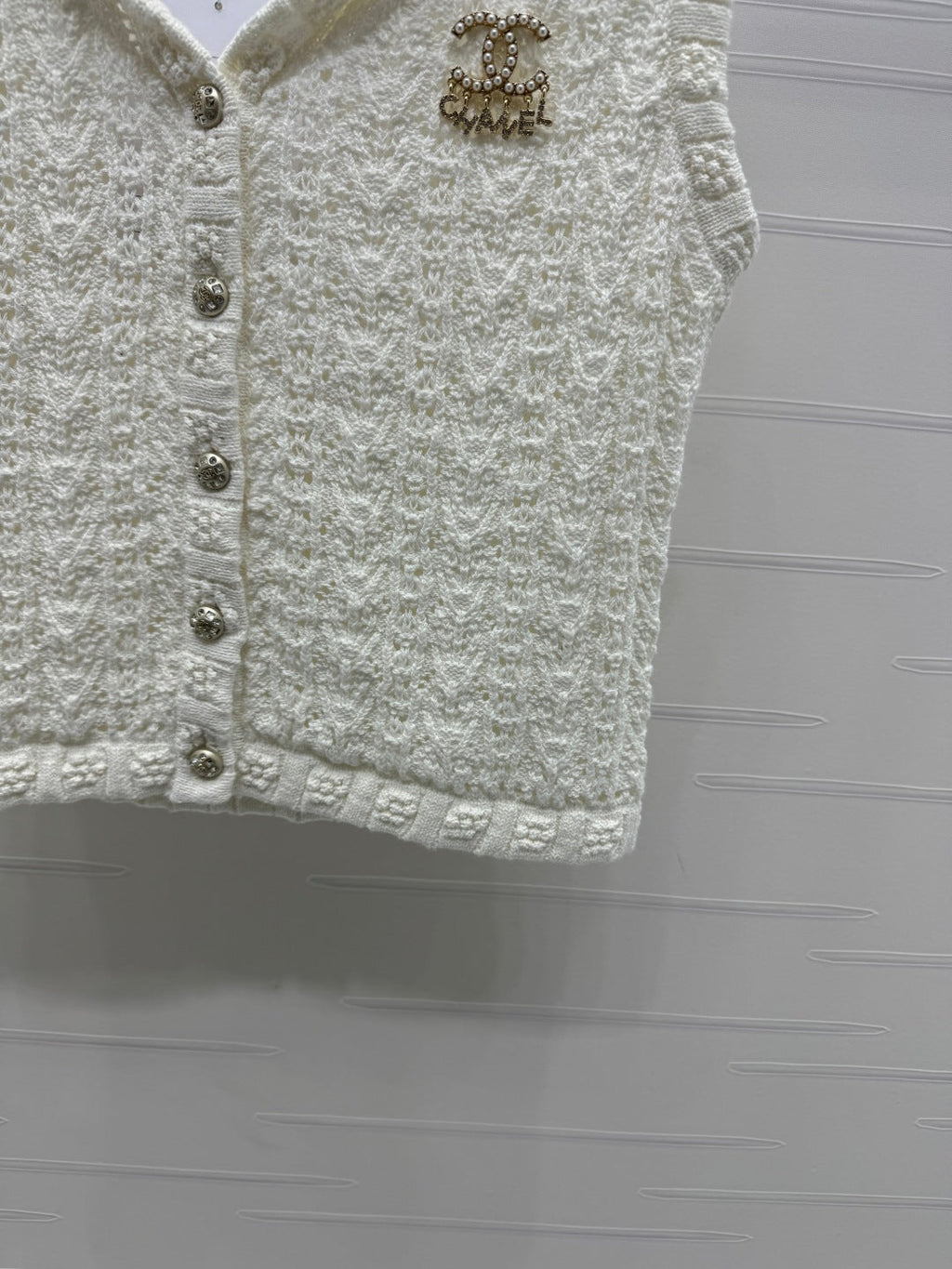 CHANEL 25S CROCHET SLEEVELESS VEST 264178