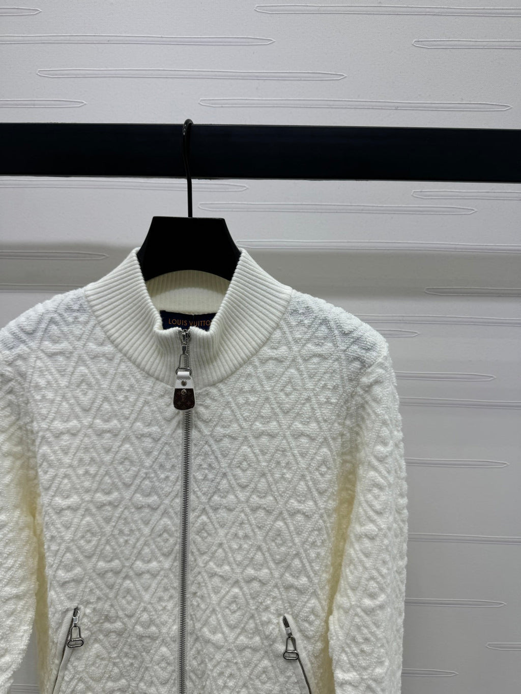 LV ZIP-UP LONG-SLEEVE KNIT CARDIGAN 274960