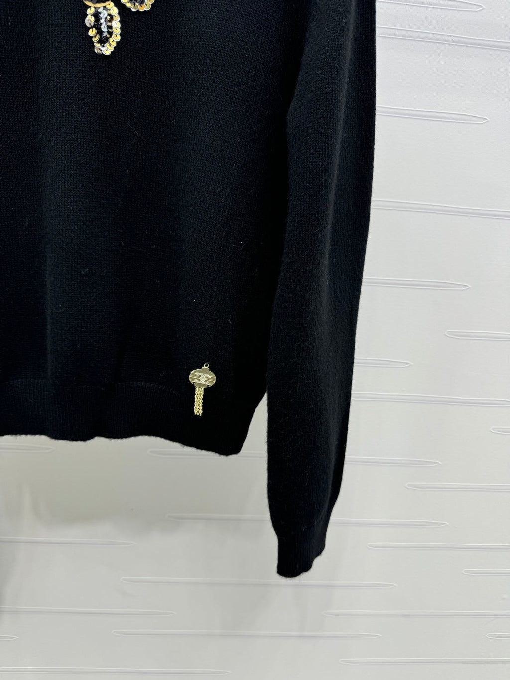 CHANEL SEQUIN CAMELLIA PULLOVER 274882