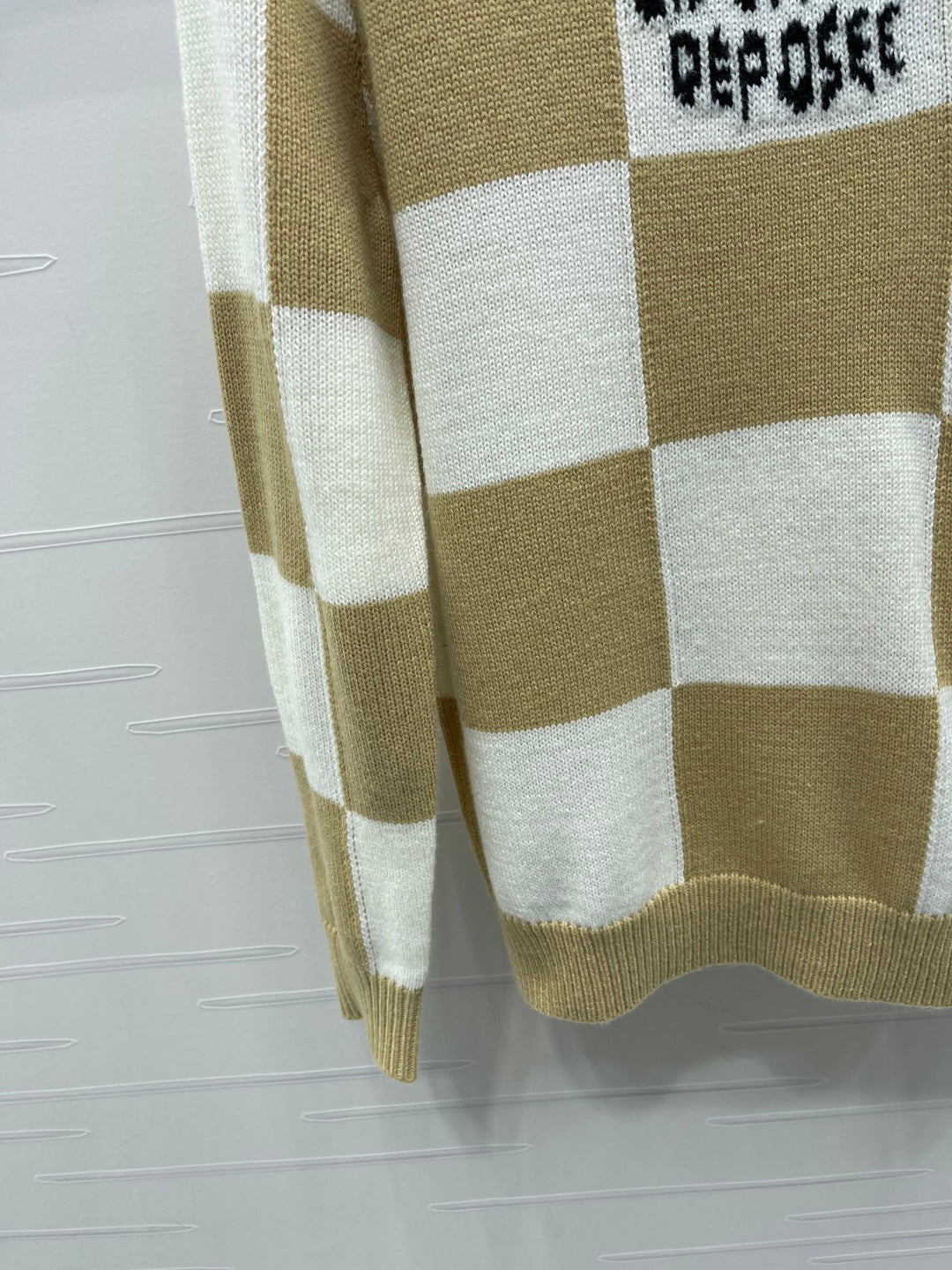 LV 25S SWEATER 0098