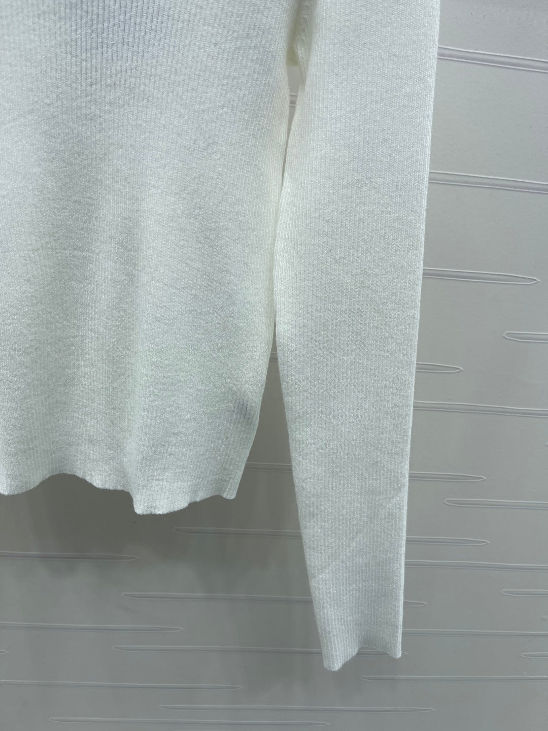 LV 25S LOGO-EMBROIDERED SWEATER 0088