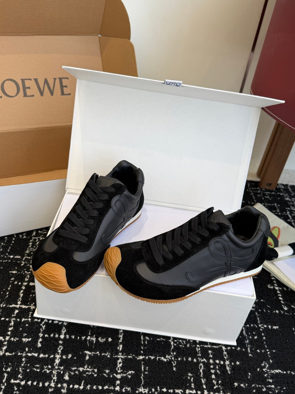 LOEWE 26S FLOW RUNNER SNEAKER IN BLACK SUEDE AND LAMBSKIN