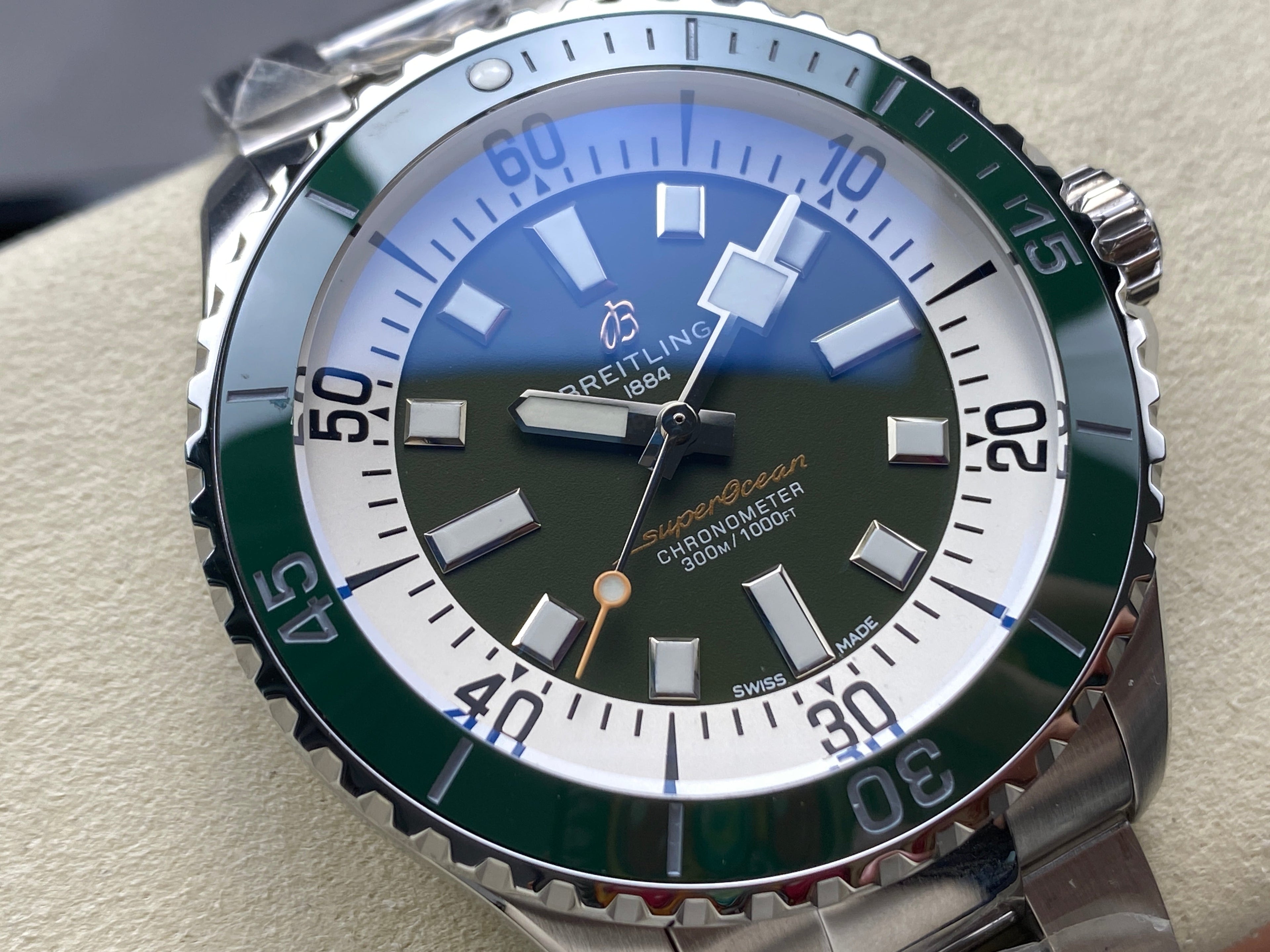 SUPEROCEAN AUTOMATIC 44 STEEL CASE GREEN CERAMIC BEZEL