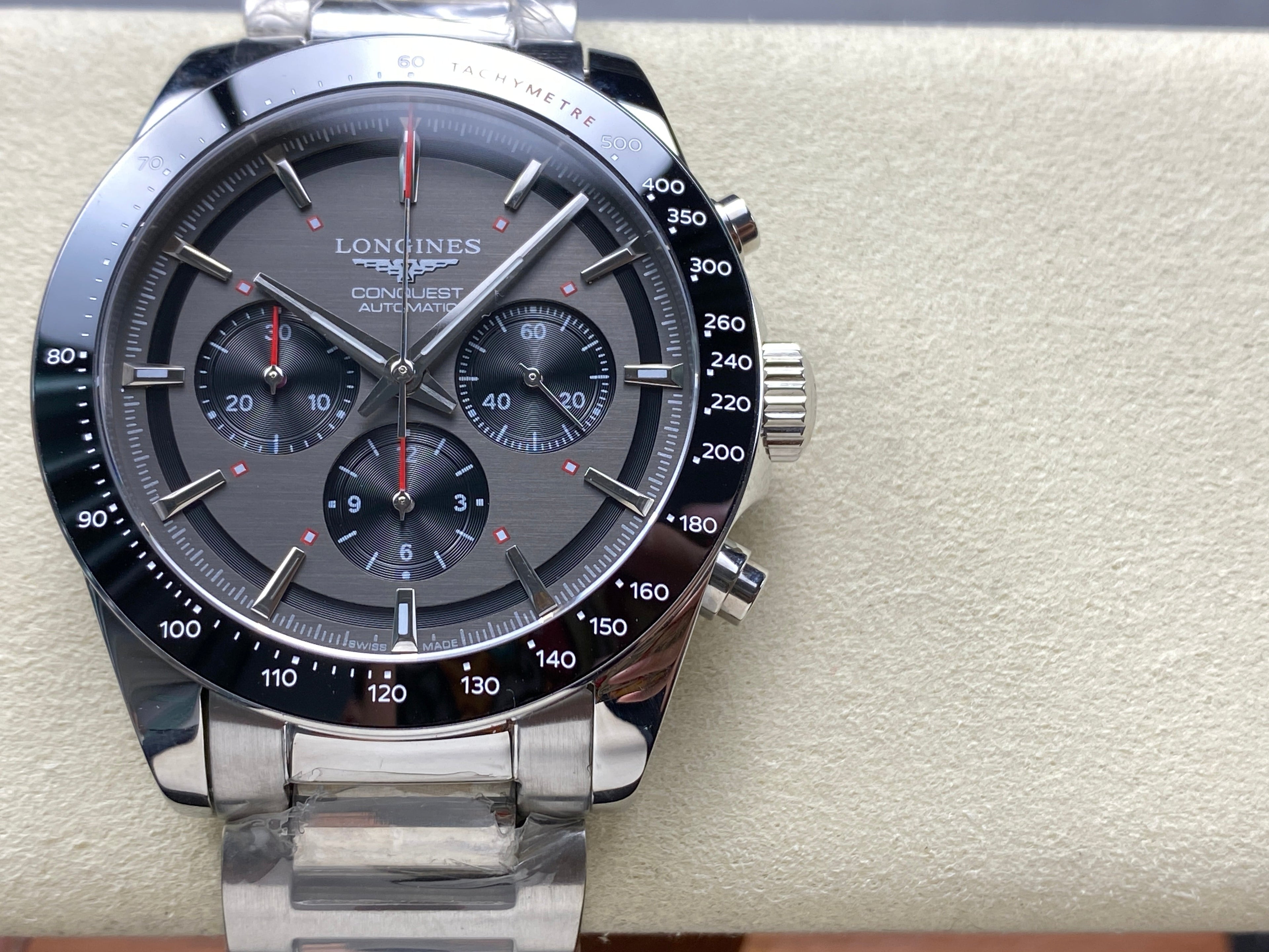 CONQUEST CHRONOGRAPH 42 MM SILVER CASE WITH FULL BLACK DIAL