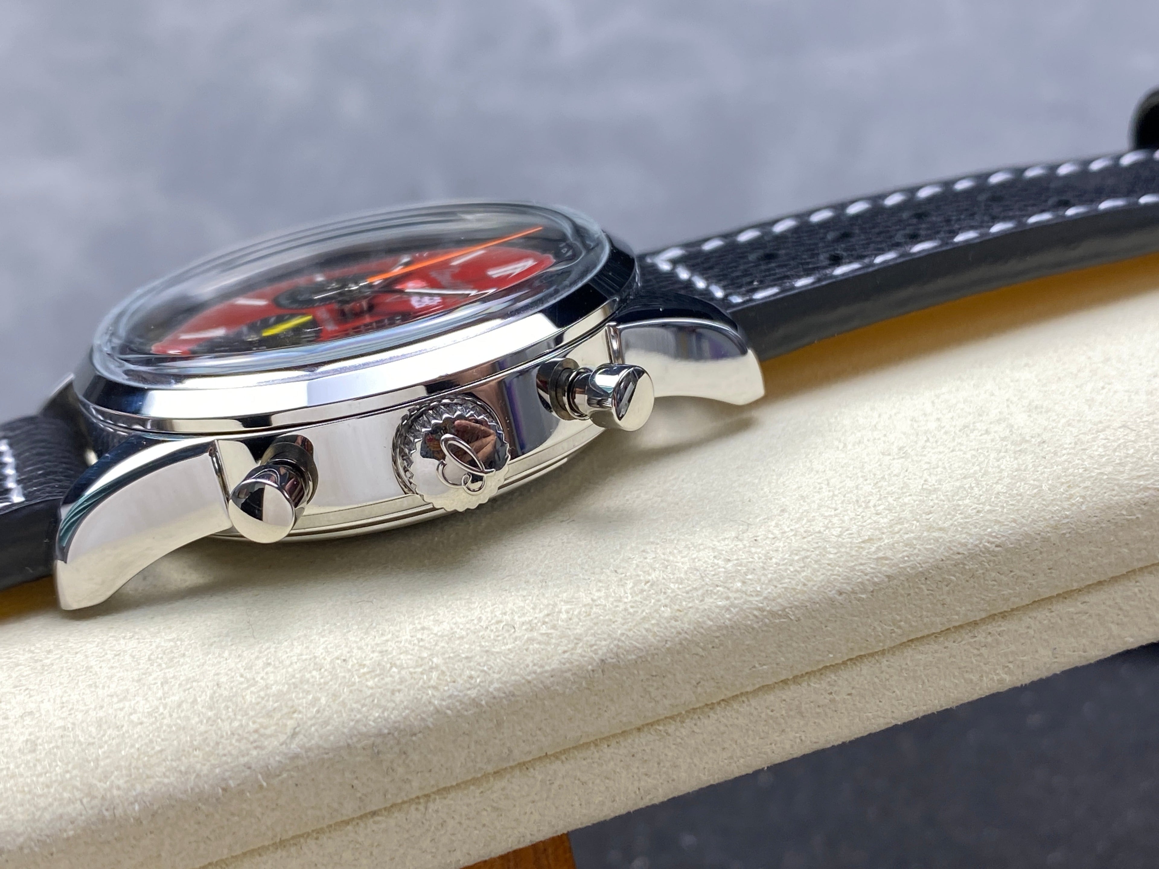 TOP TIME B01 CHEVROLET CORVETTE STEEL CASE RED MIX BLACK DIAL
