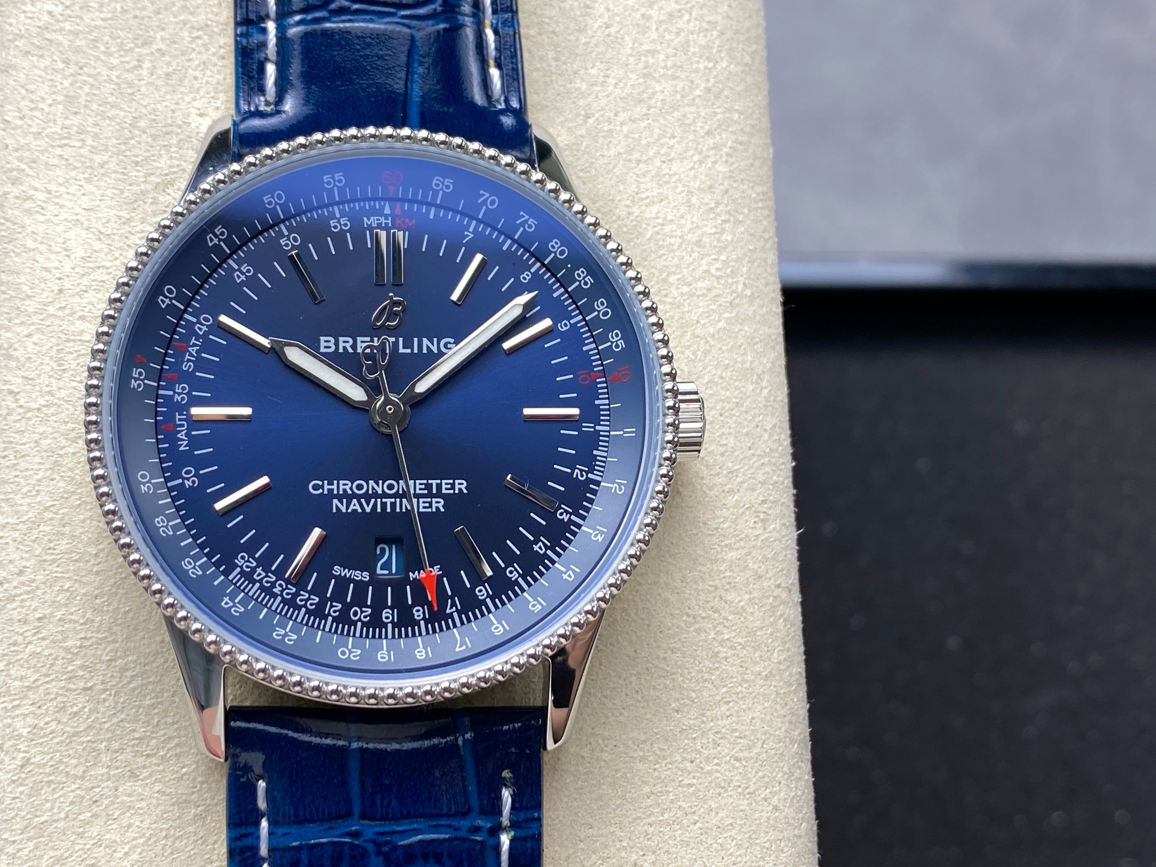 NAVITIMER AUTOMATIC 41 STEEL CASE NAVY BLUE DIAL