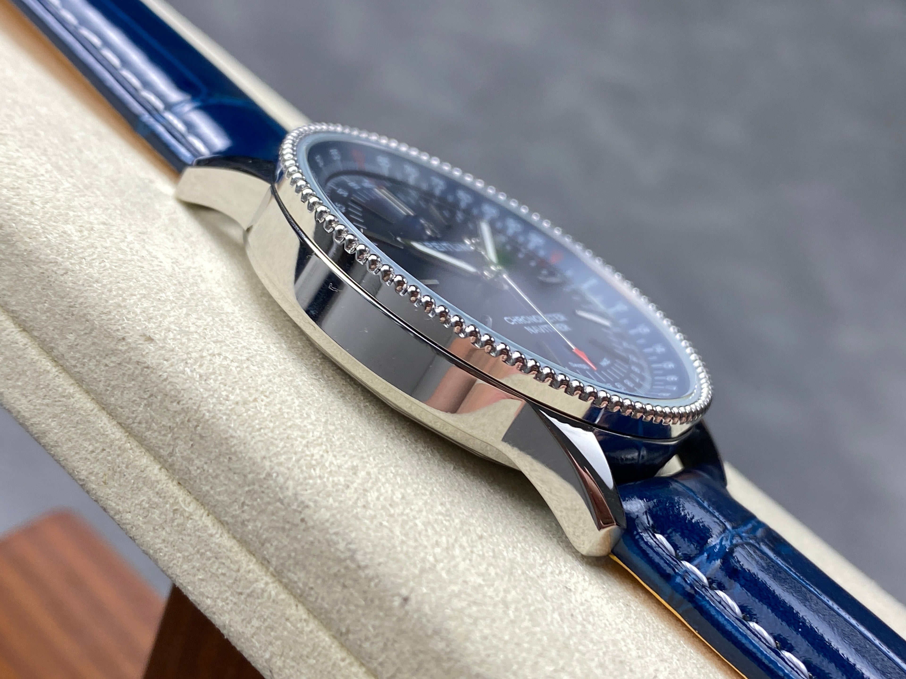 NAVITIMER AUTOMATIC 41 STEEL CASE NAVY BLUE DIAL