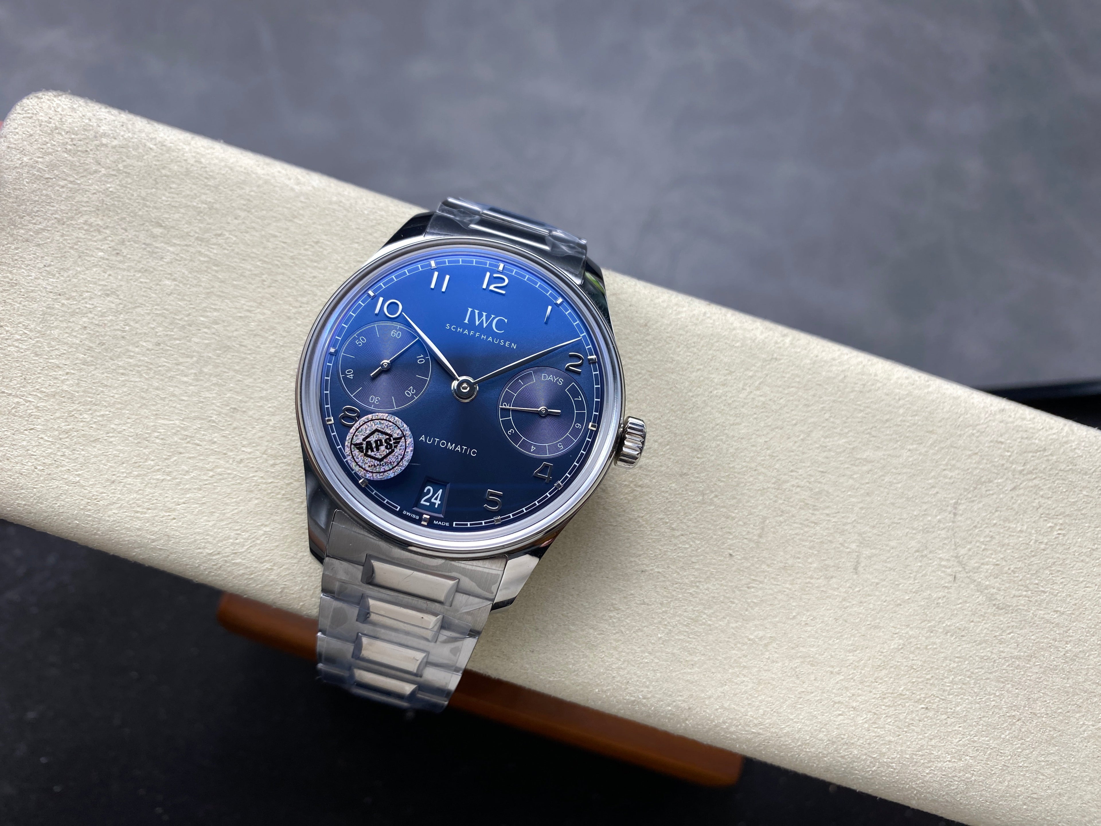 PORTUGIESER AUTOMATIC 42 WATCH SILVER CASE WITH NAVY BLUE DIAL
