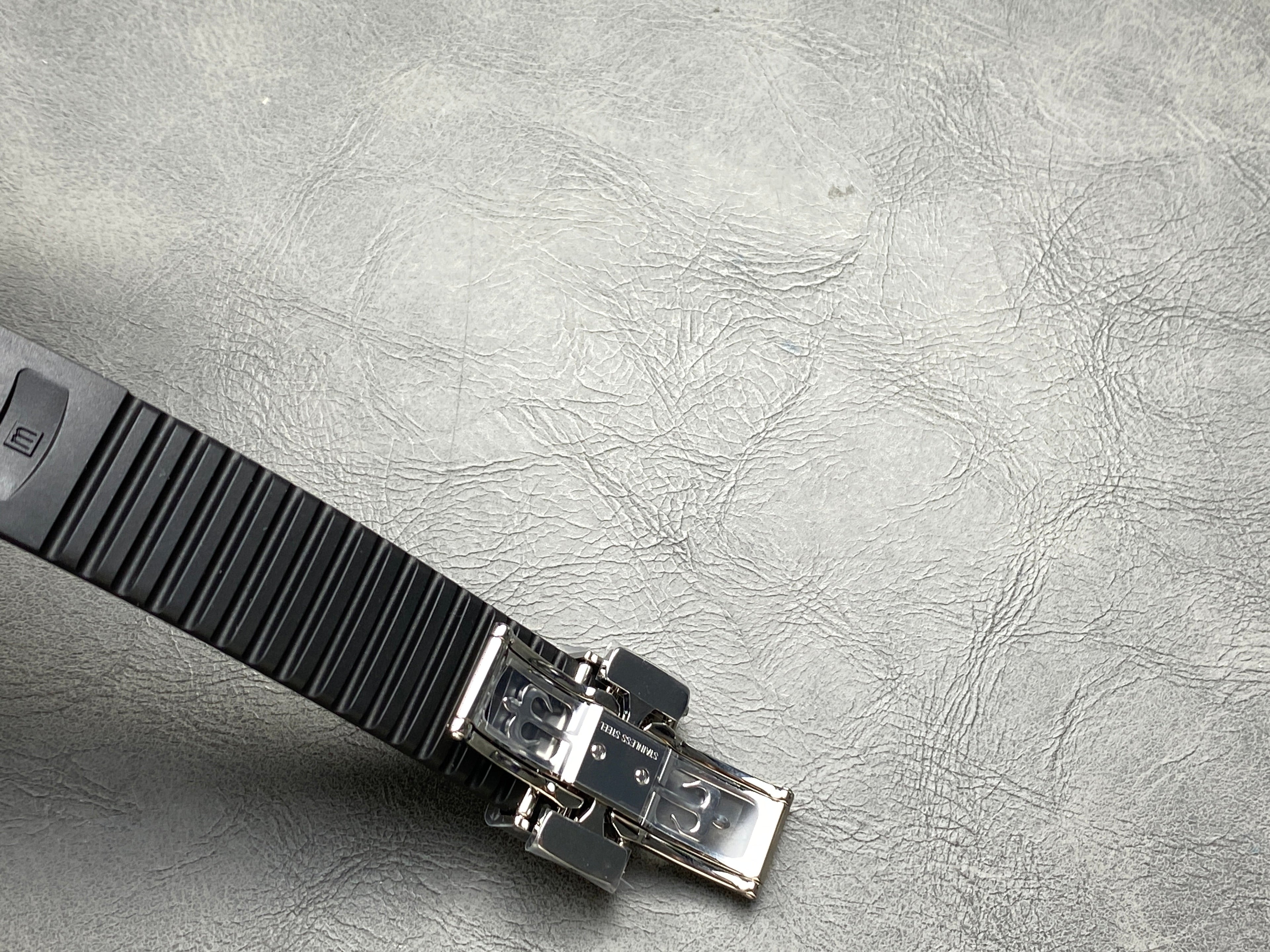 AQUANAUT STEEL CASE BLACK RUBBER STRAP