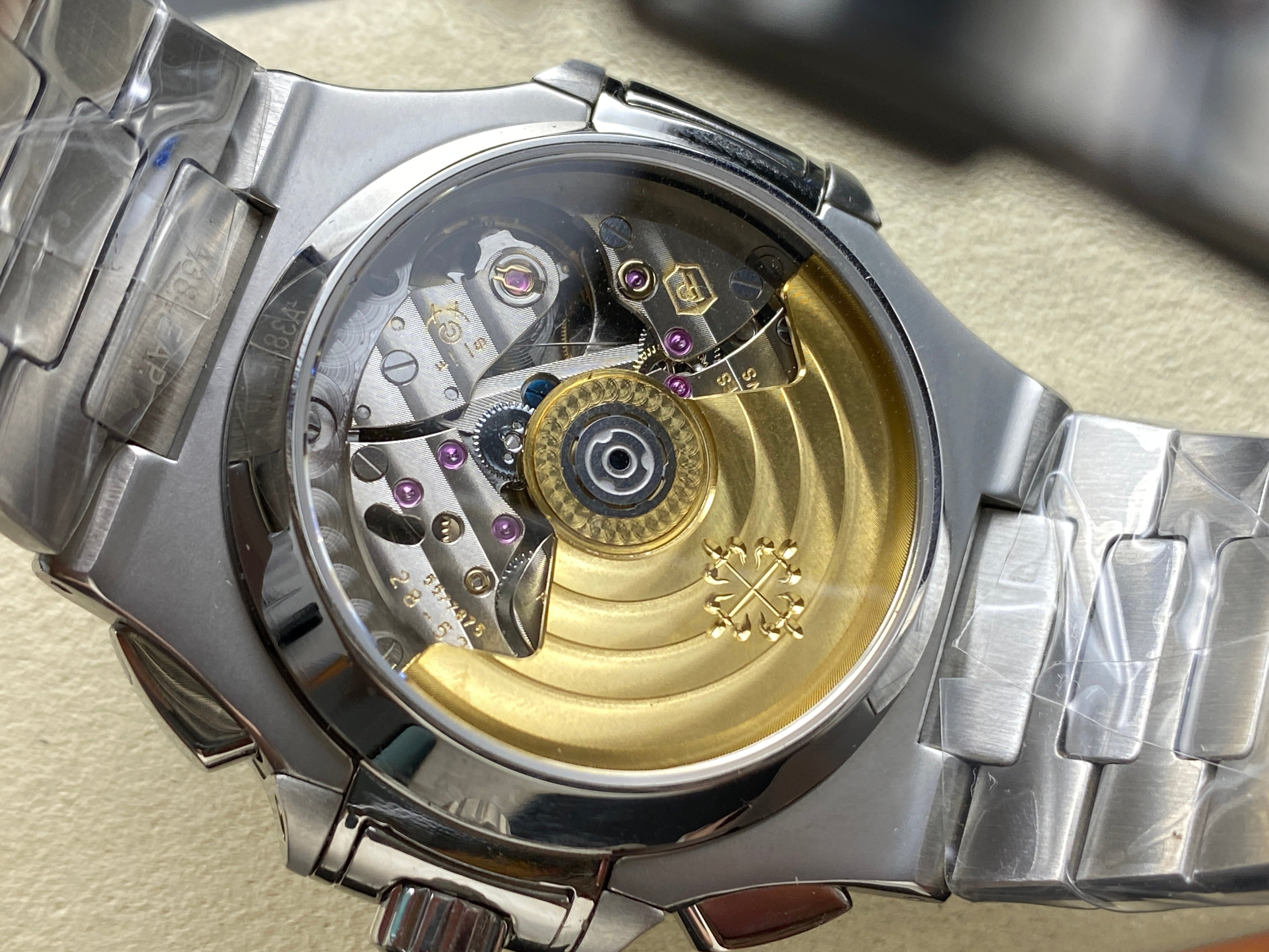NAUTILUS ALL STEEL BLACK DIAL