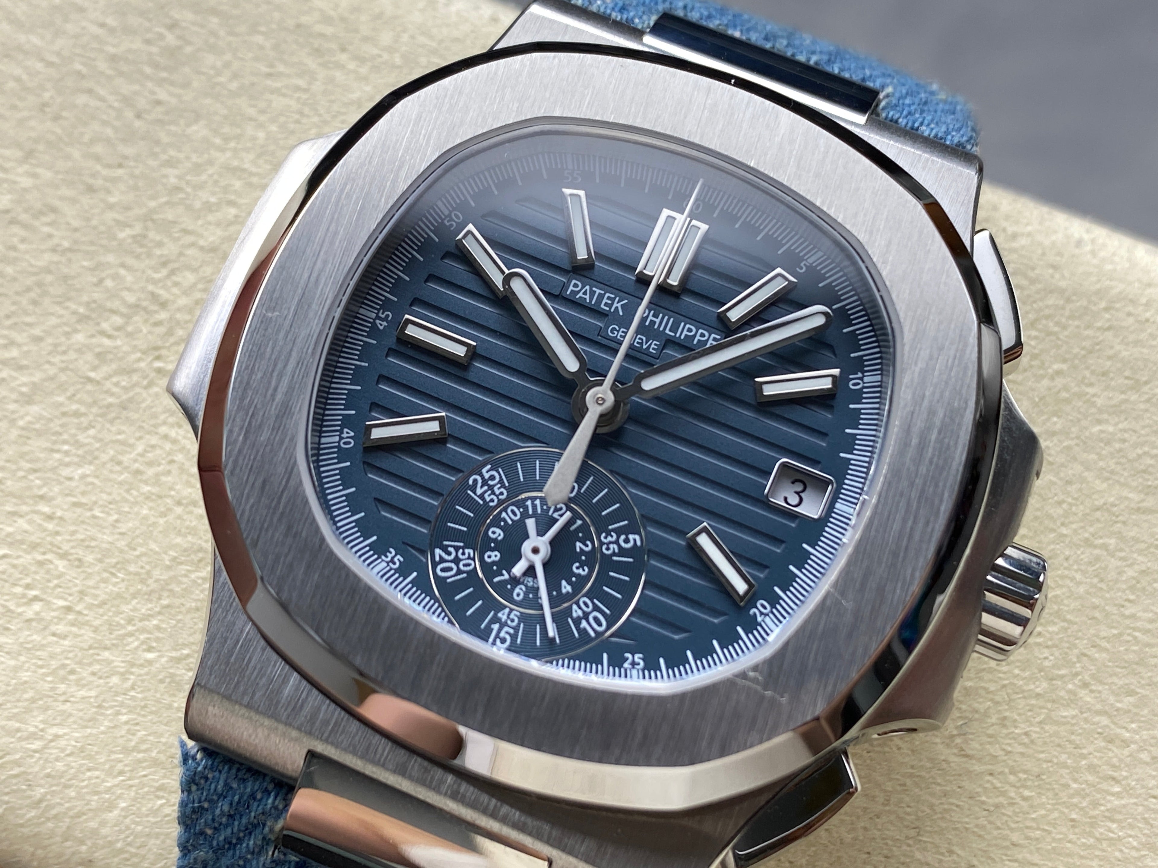 NAUTILUS STEEL CASE BLUE DENIM DIAL