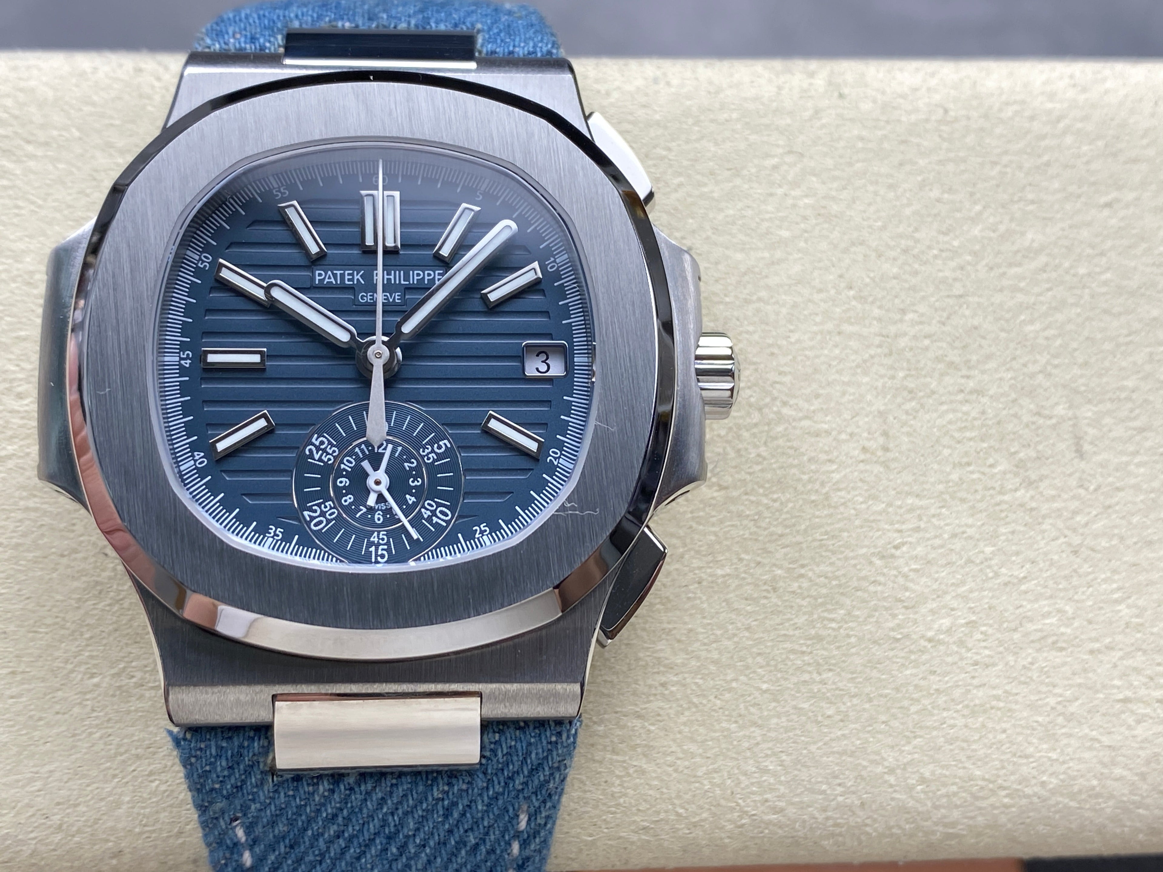 NAUTILUS STEEL CASE BLUE DENIM DIAL