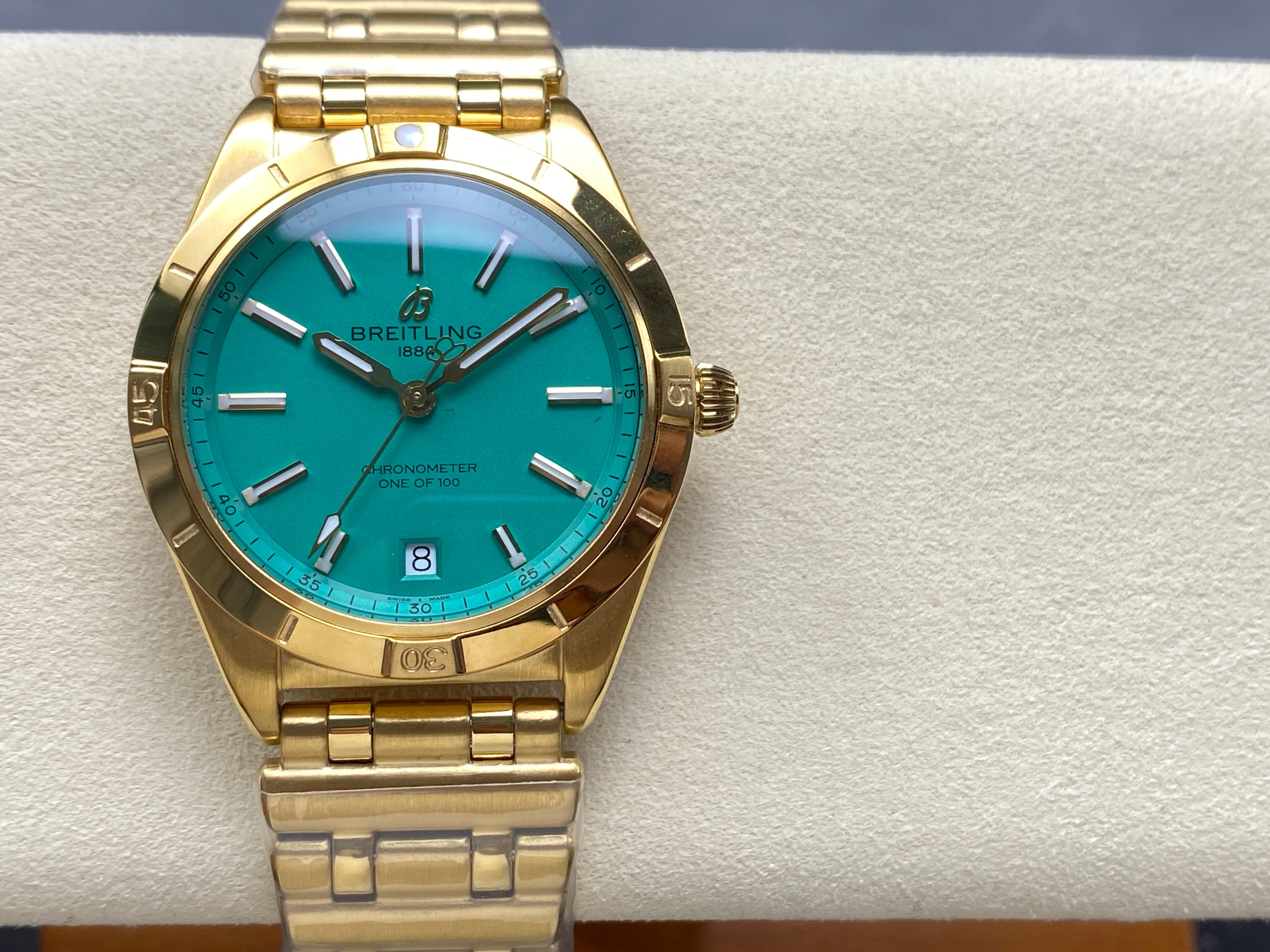 CHRONOMAT AUTOMATIC 36 VICTORIA BECKHAM YELLOW GOLD CASE PEPPERMINT DIAL
