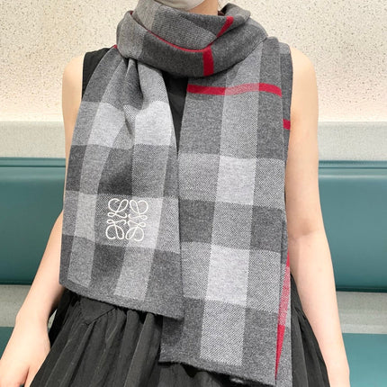 LOEWE 25S SCARF 180 IN CASHMERE 852879