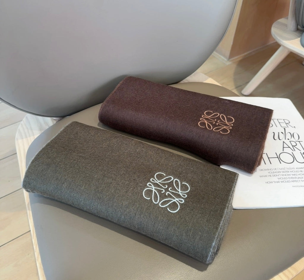 LOEWE 25S SCARF 180 IN CASHMERE 854628